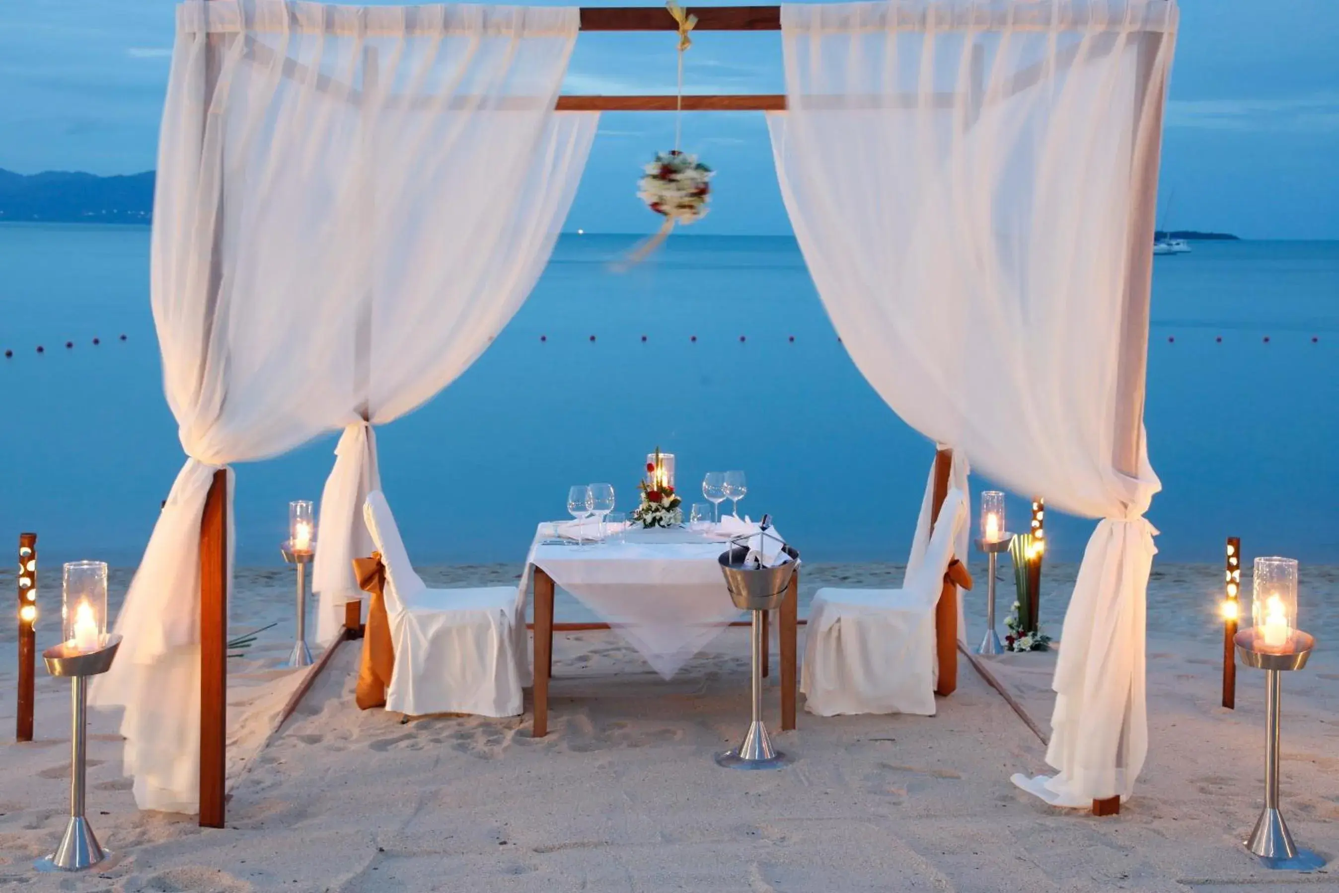 Restaurant/places to eat in Hansar Samui Resort & Spa - SHA Extra Plus Restaurant/places to eat in Hansar Samui Resort & Spa - SHA Extra Plus