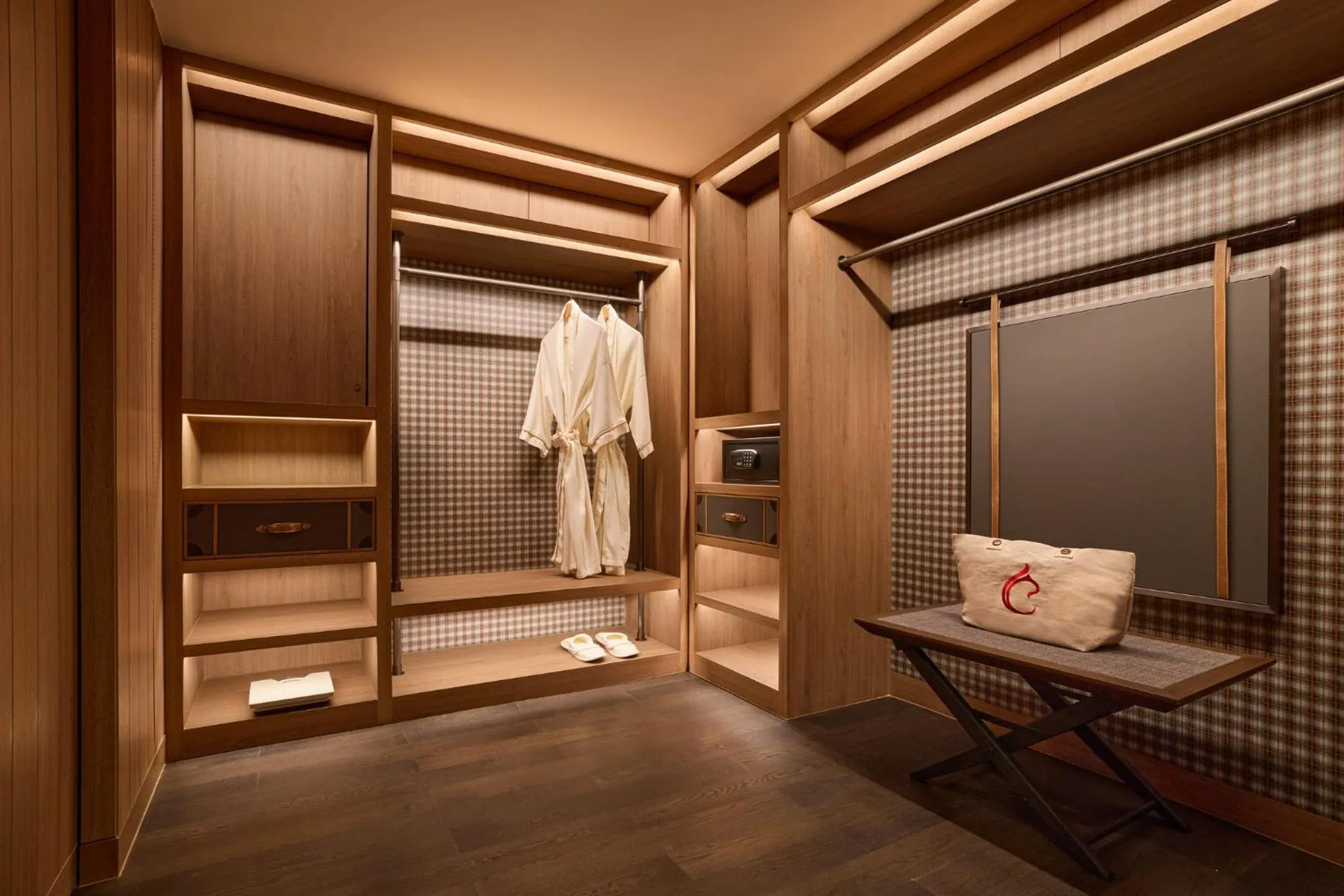 Photo of the whole room, Bed in Centara Grand Mirage Beach Resort Pattaya