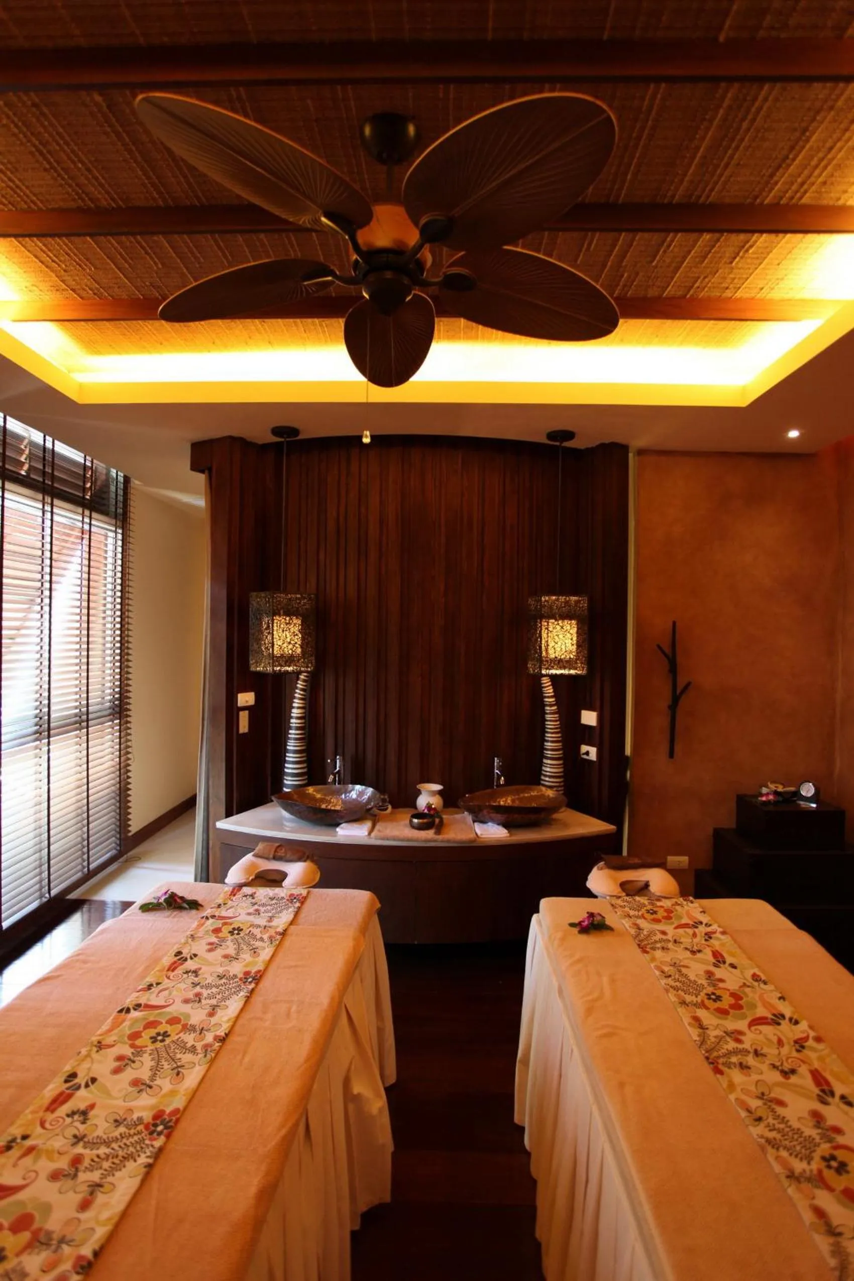 Spa and wellness centre/facilities, Bed in Centara Grand Mirage Beach Resort Pattaya