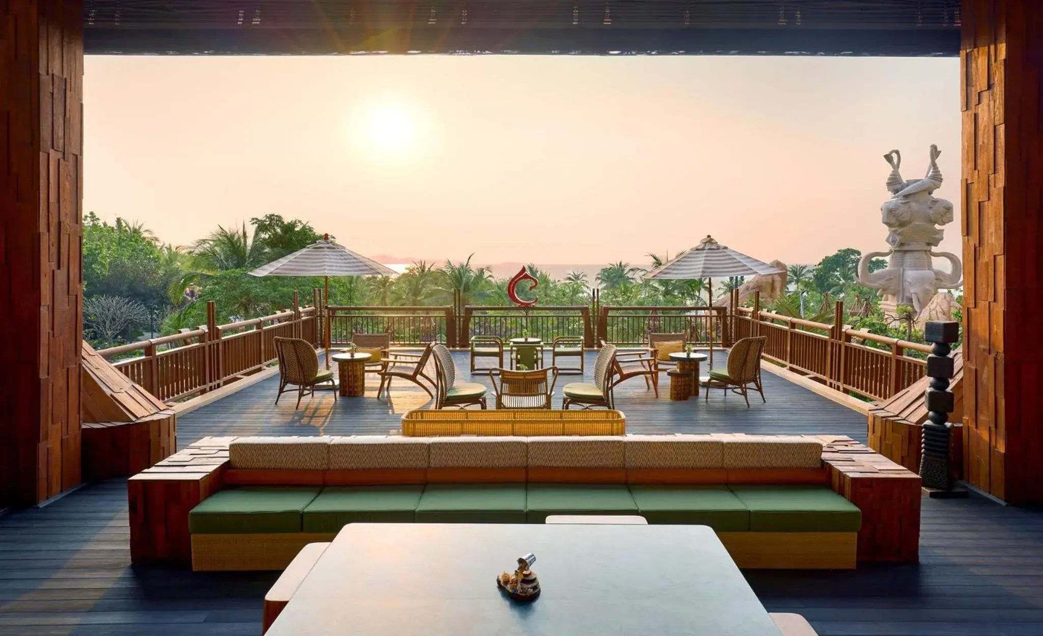 Restaurant/places to eat in Centara Grand Mirage Beach Resort Pattaya Restaurant/places to eat in Centara Grand Mirage Beach Resort Pattaya