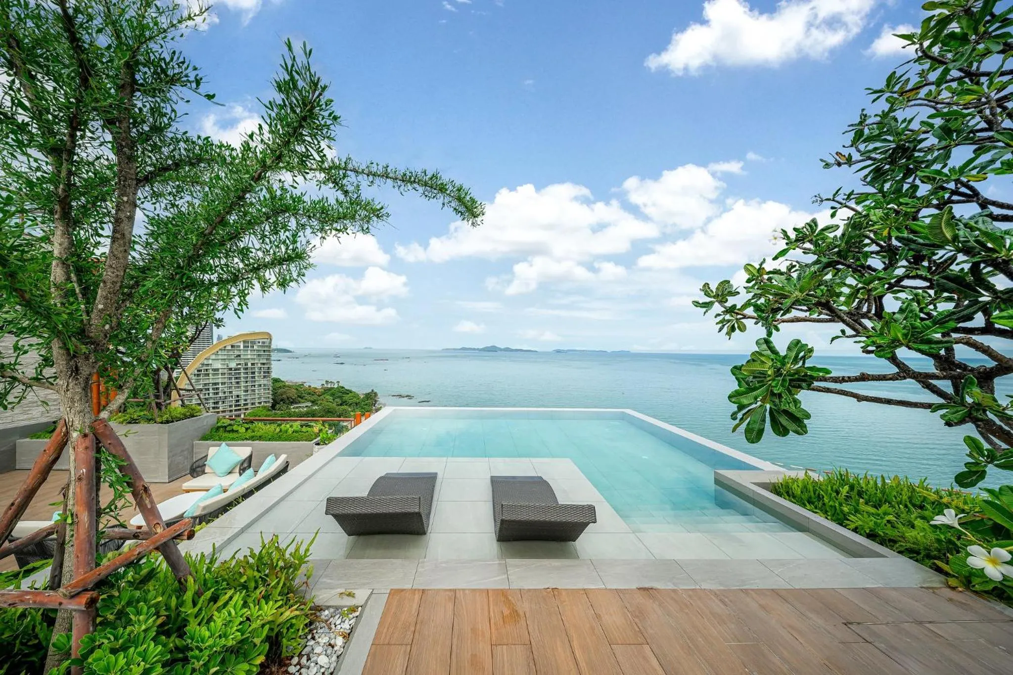 Photo of the whole room in Centara Grand Mirage Beach Resort Pattaya