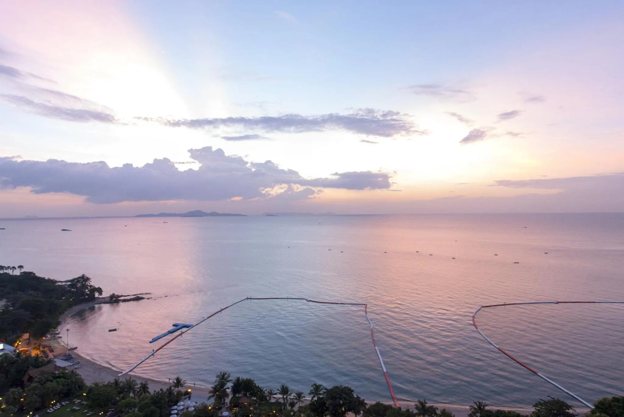 Beach in Centara Grand Mirage Beach Resort Pattaya