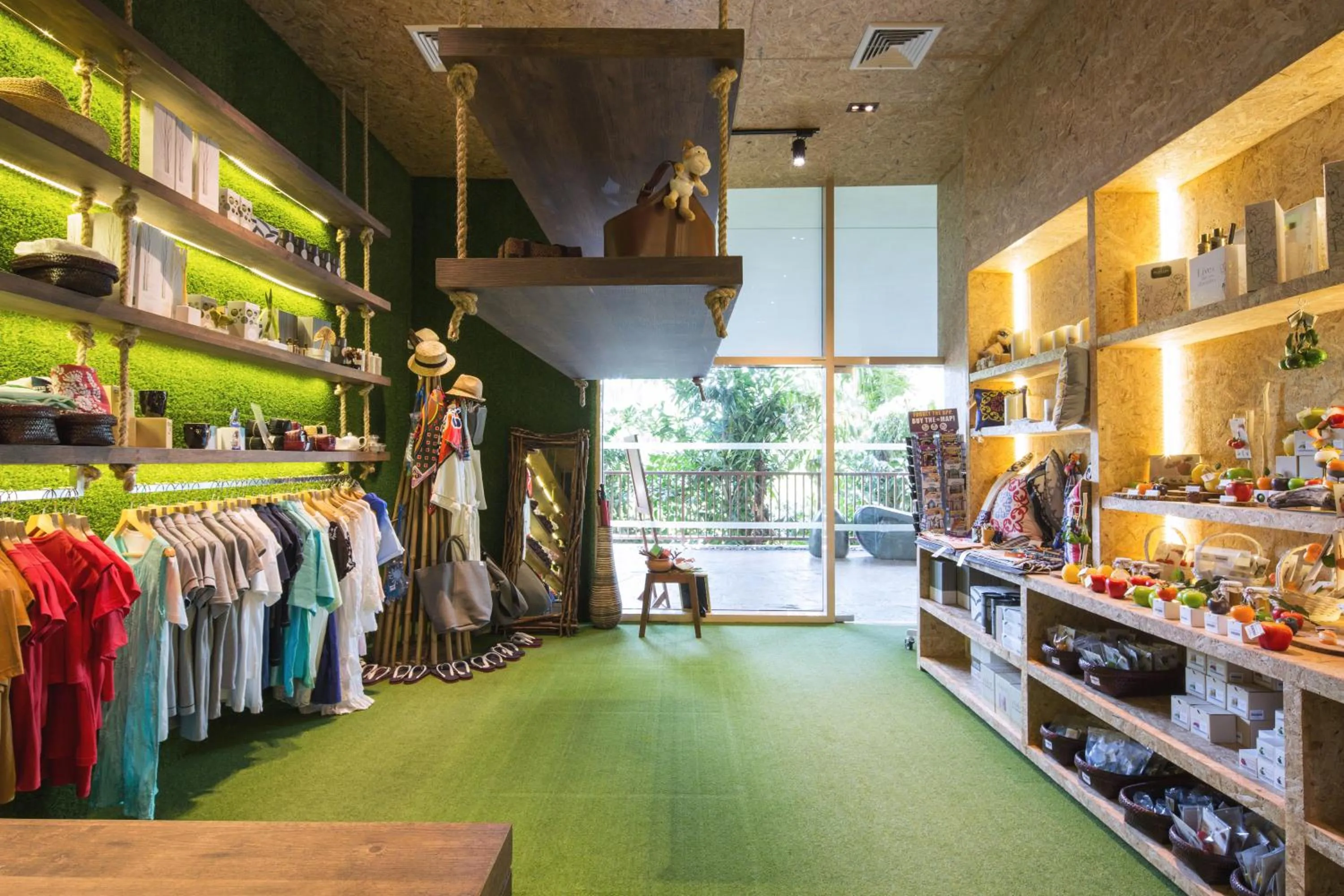 Shopping Area in Centara Grand Mirage Beach Resort Pattaya