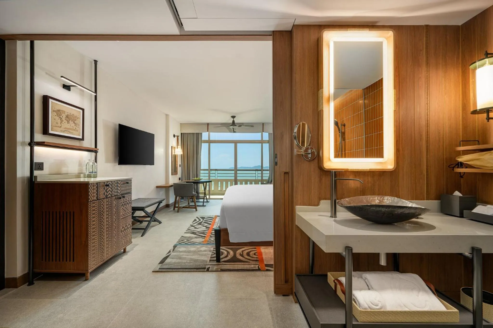 Photo of the whole room, Bed in Centara Grand Mirage Beach Resort Pattaya