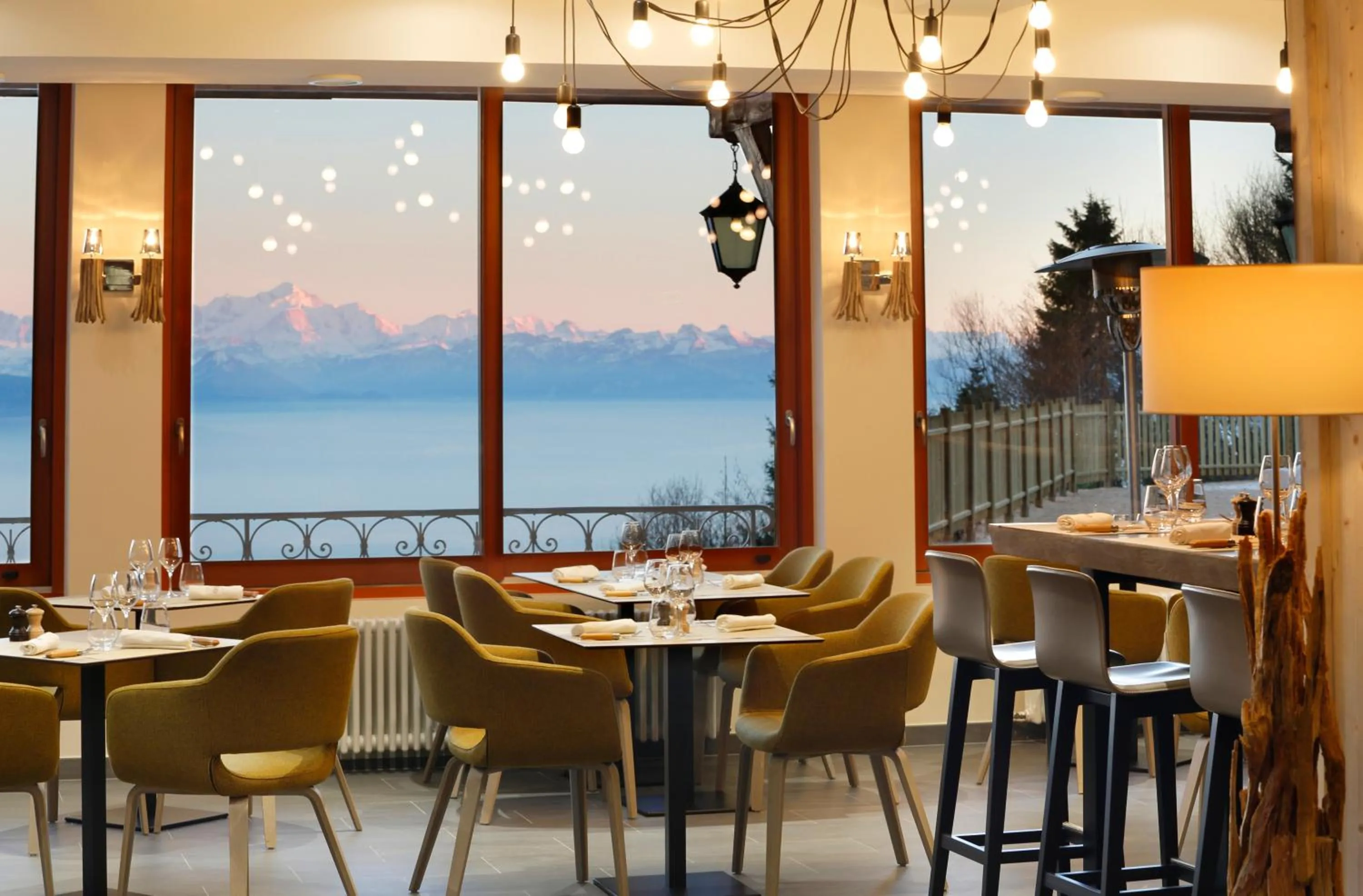 Restaurant/places to eat in La Mainaz Hôtel Restaurant Genève - Gex - Mijoux