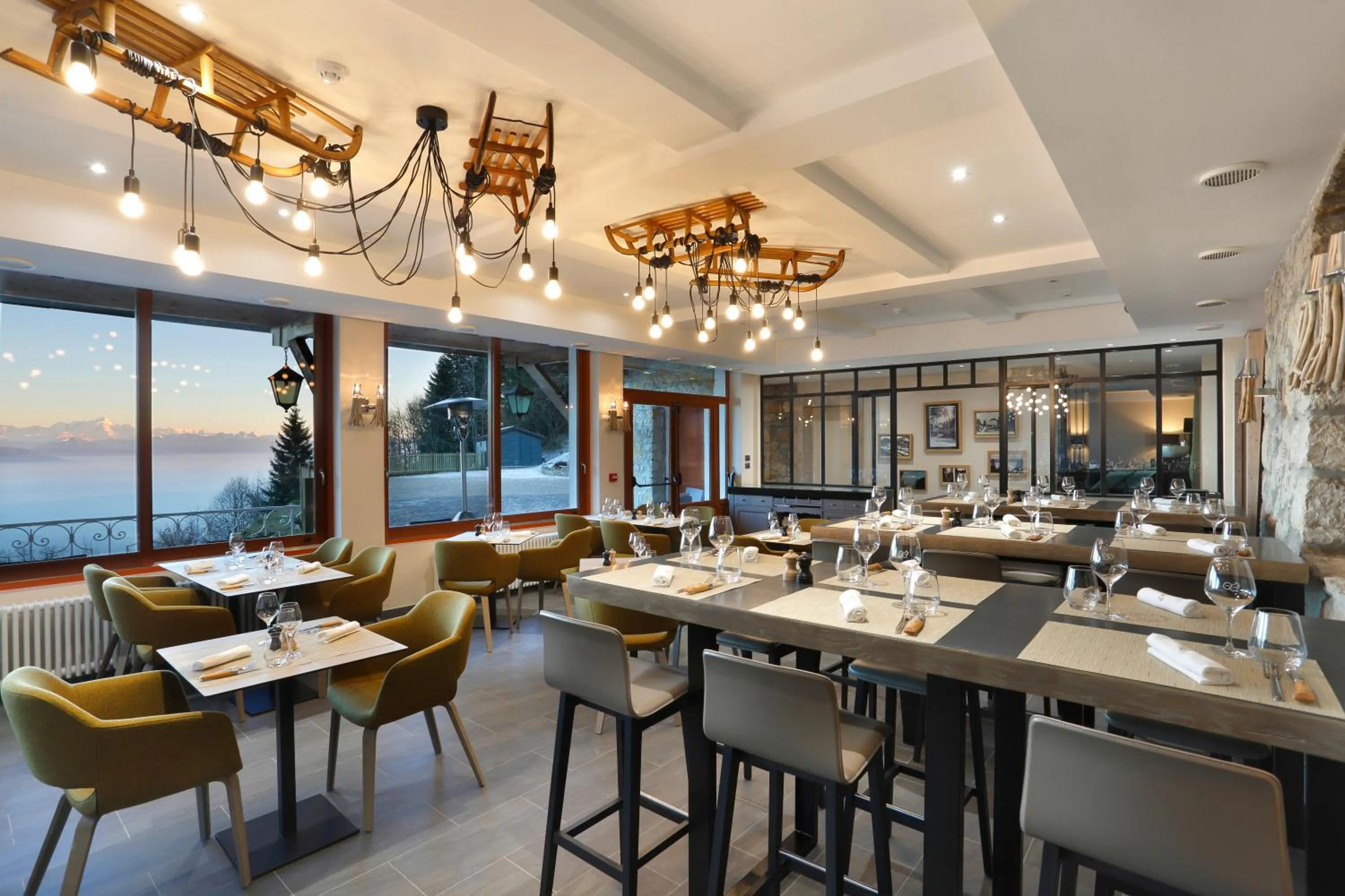 Restaurant/places to eat in La Mainaz Hôtel Restaurant Genève - Gex - Mijoux