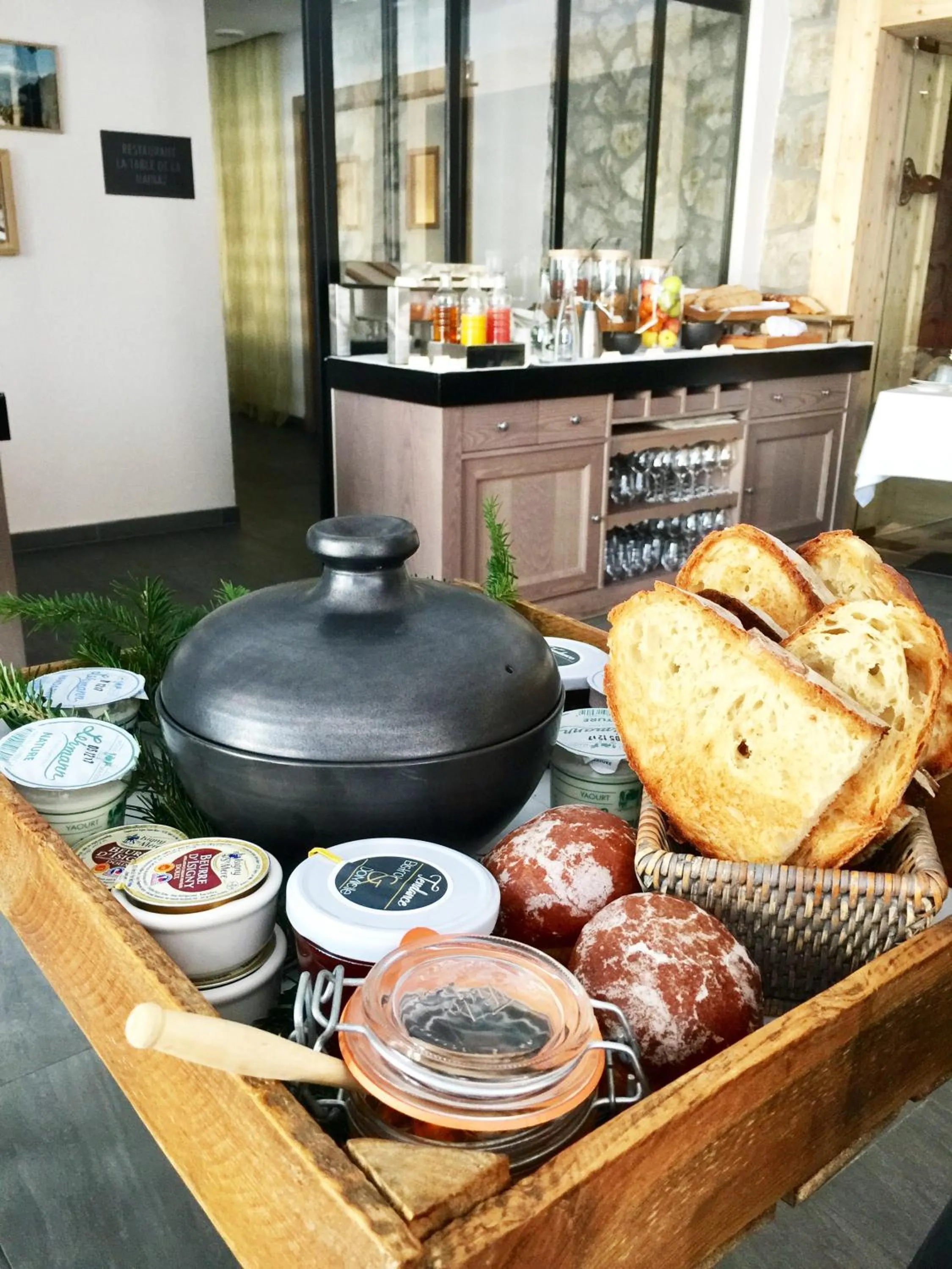 Breakfast in La Mainaz Hôtel Restaurant Genève - Gex - Mijoux