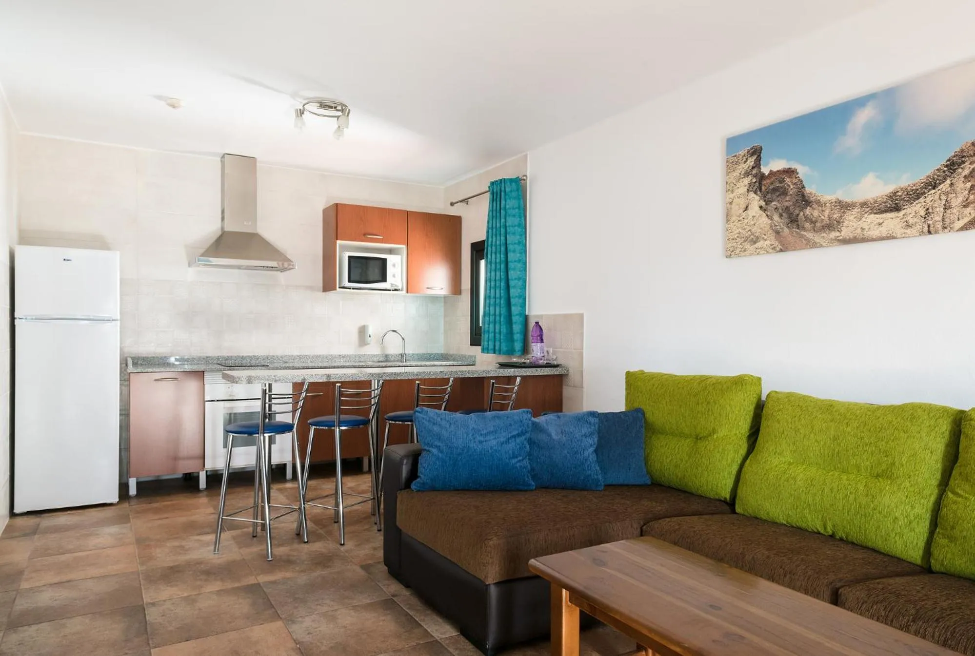 Kitchen or kitchenette in Apartamentos Villa Canaima
