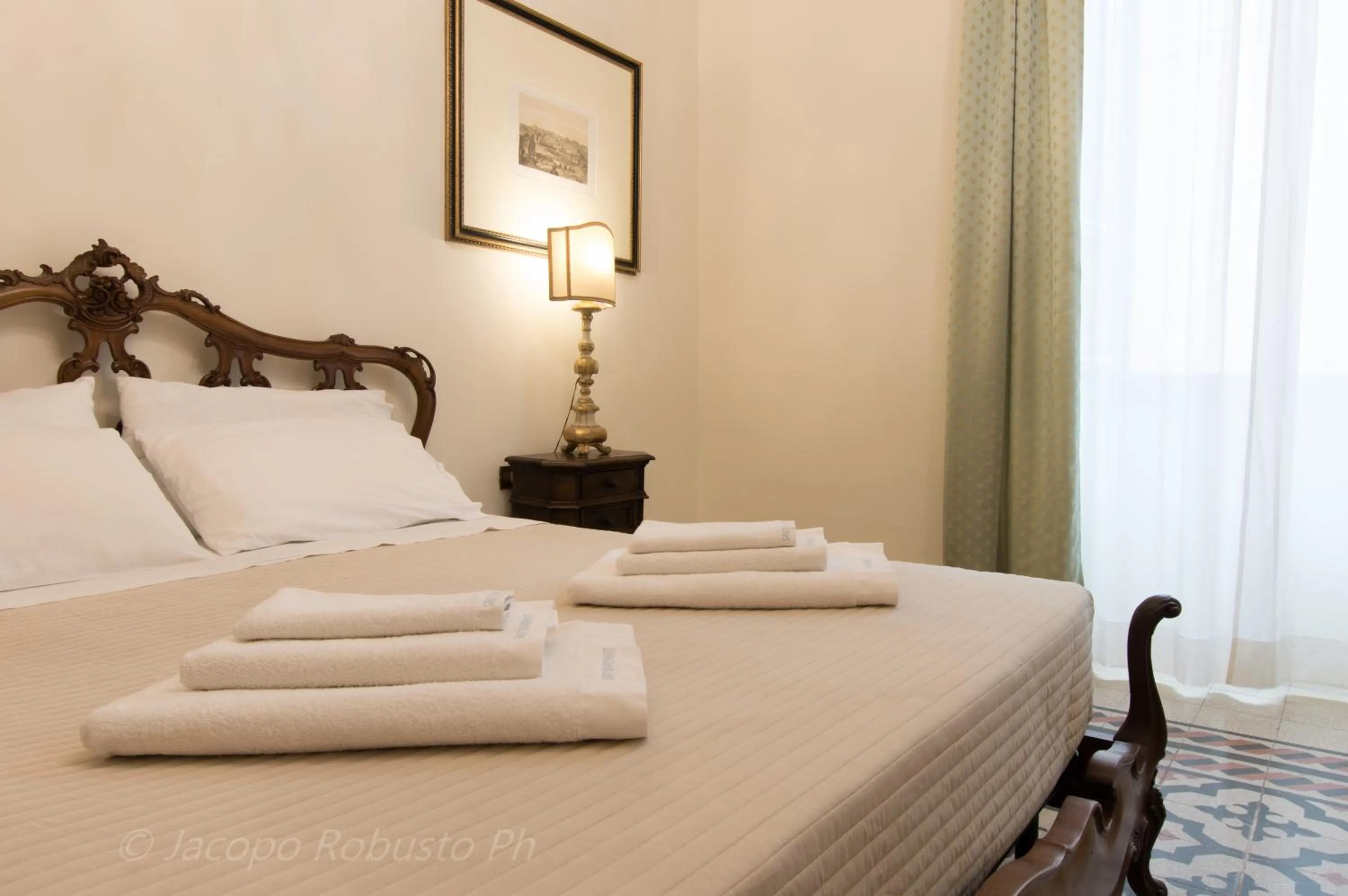 Bed in Sant'Ivo Apartments