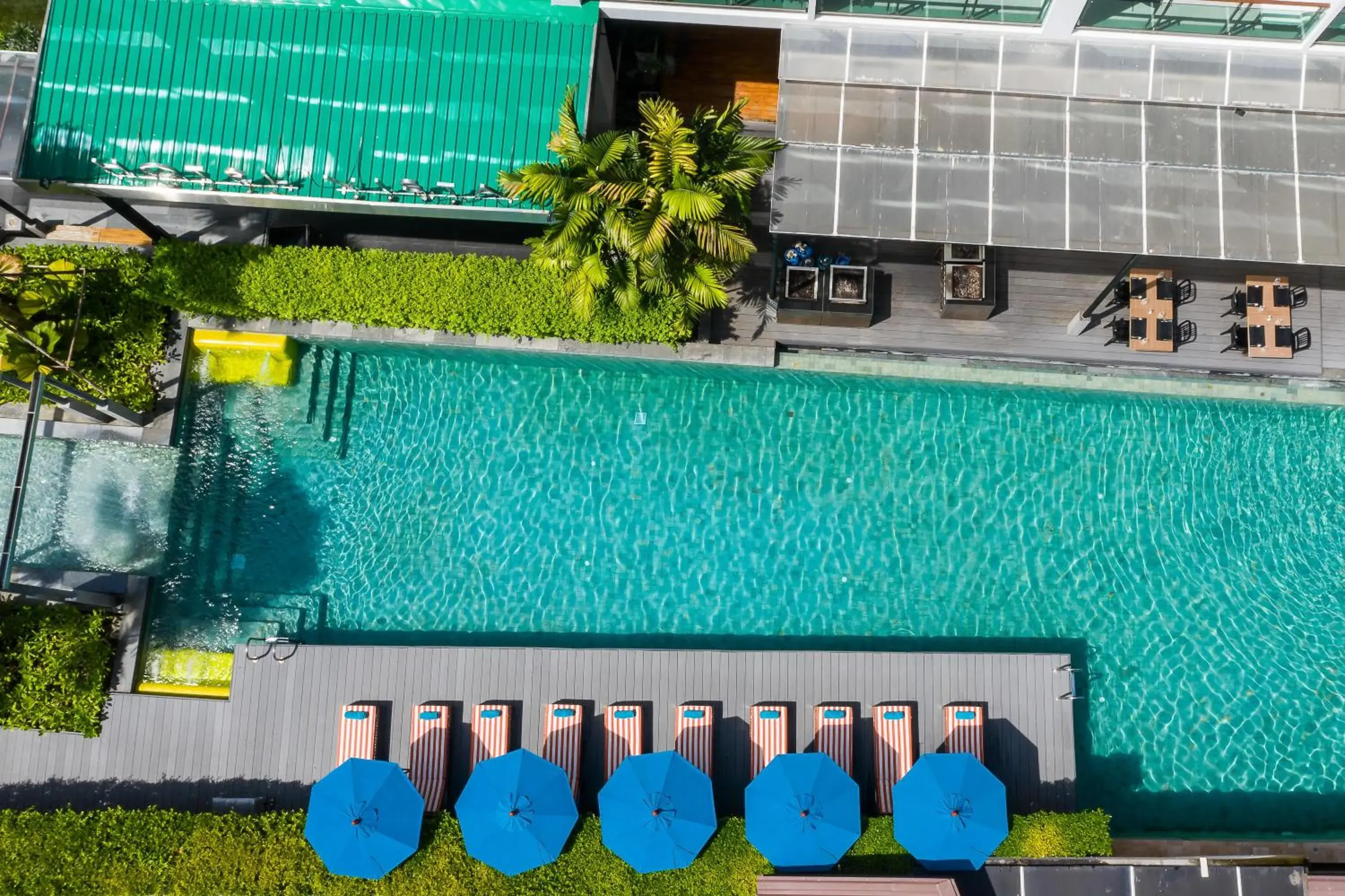 Swimming pool in Hotel Vista Swimming pool in Hotel Vista