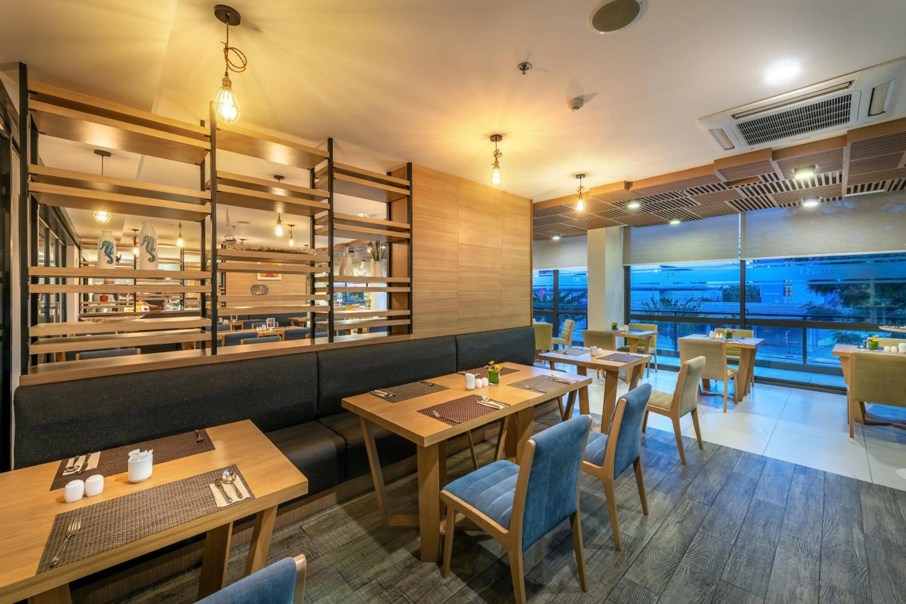 Restaurant/places to eat in PLAAI Prime Hotel Rayong SHA Extra Plus