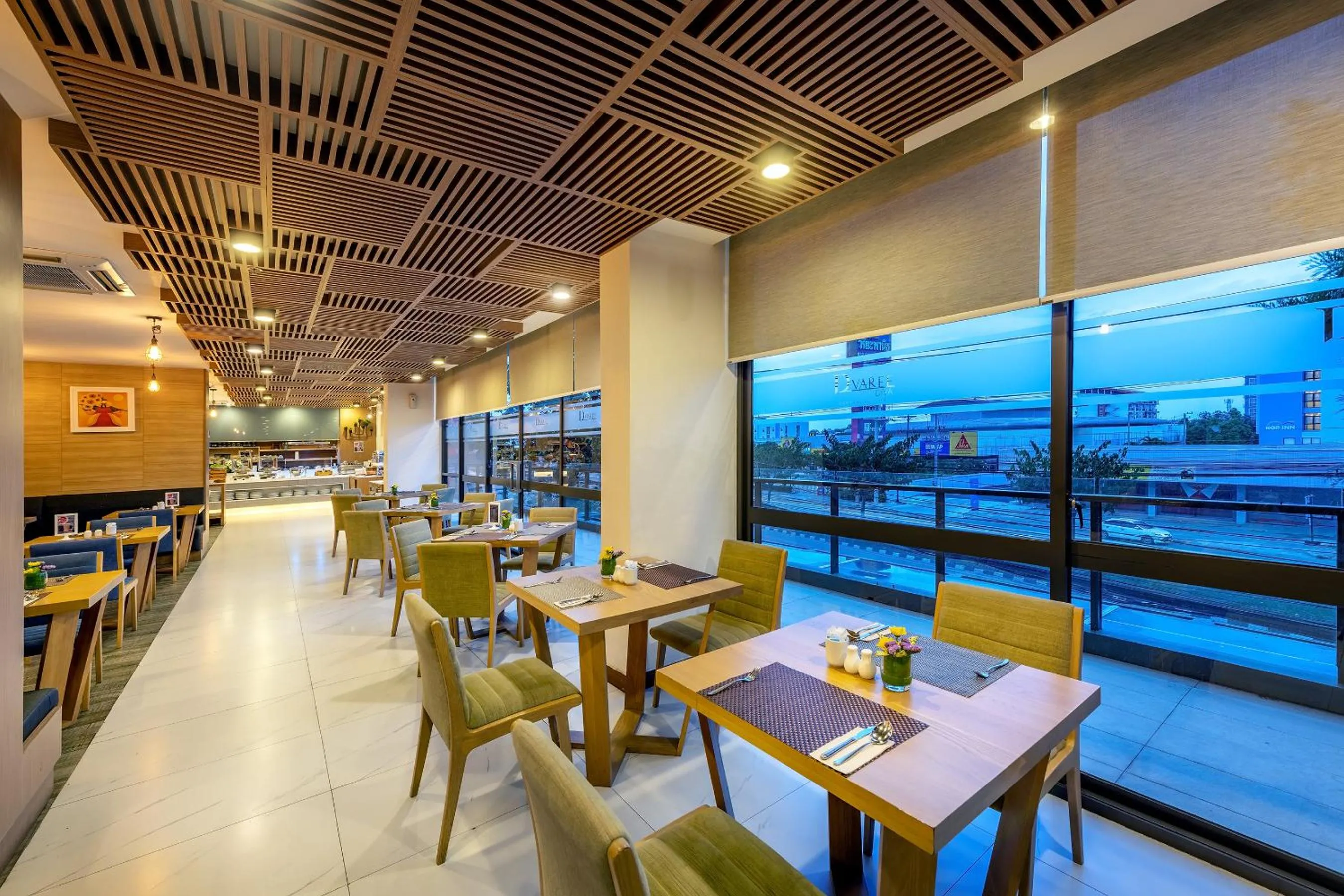 Restaurant/places to eat in PLAAI Prime Hotel Rayong SHA Extra Plus