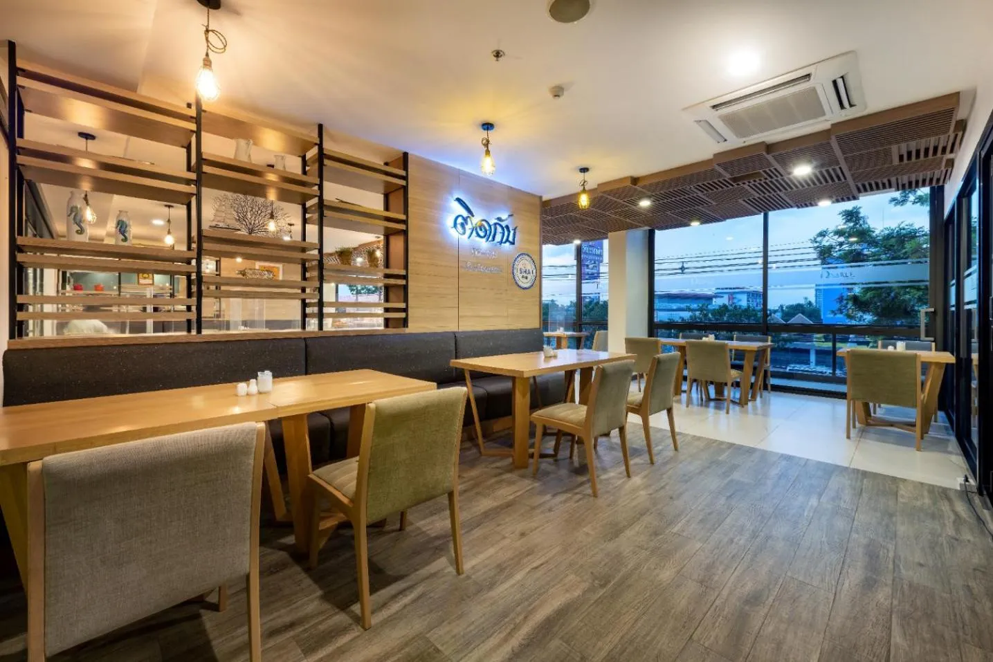 Restaurant/places to eat in PLAAI Prime Hotel Rayong SHA Extra Plus