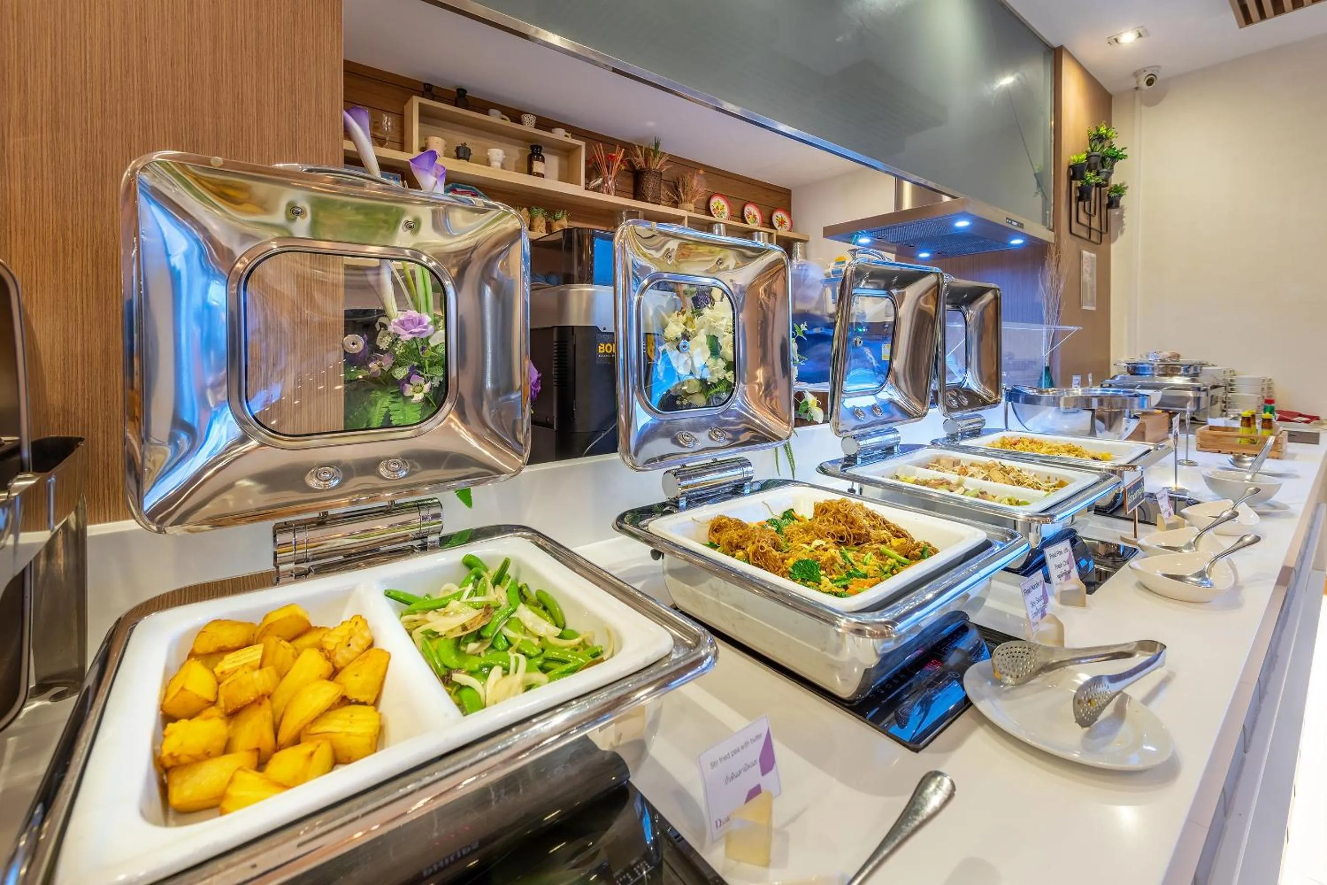 Restaurant/places to eat in PLAAI Prime Hotel Rayong SHA Extra Plus