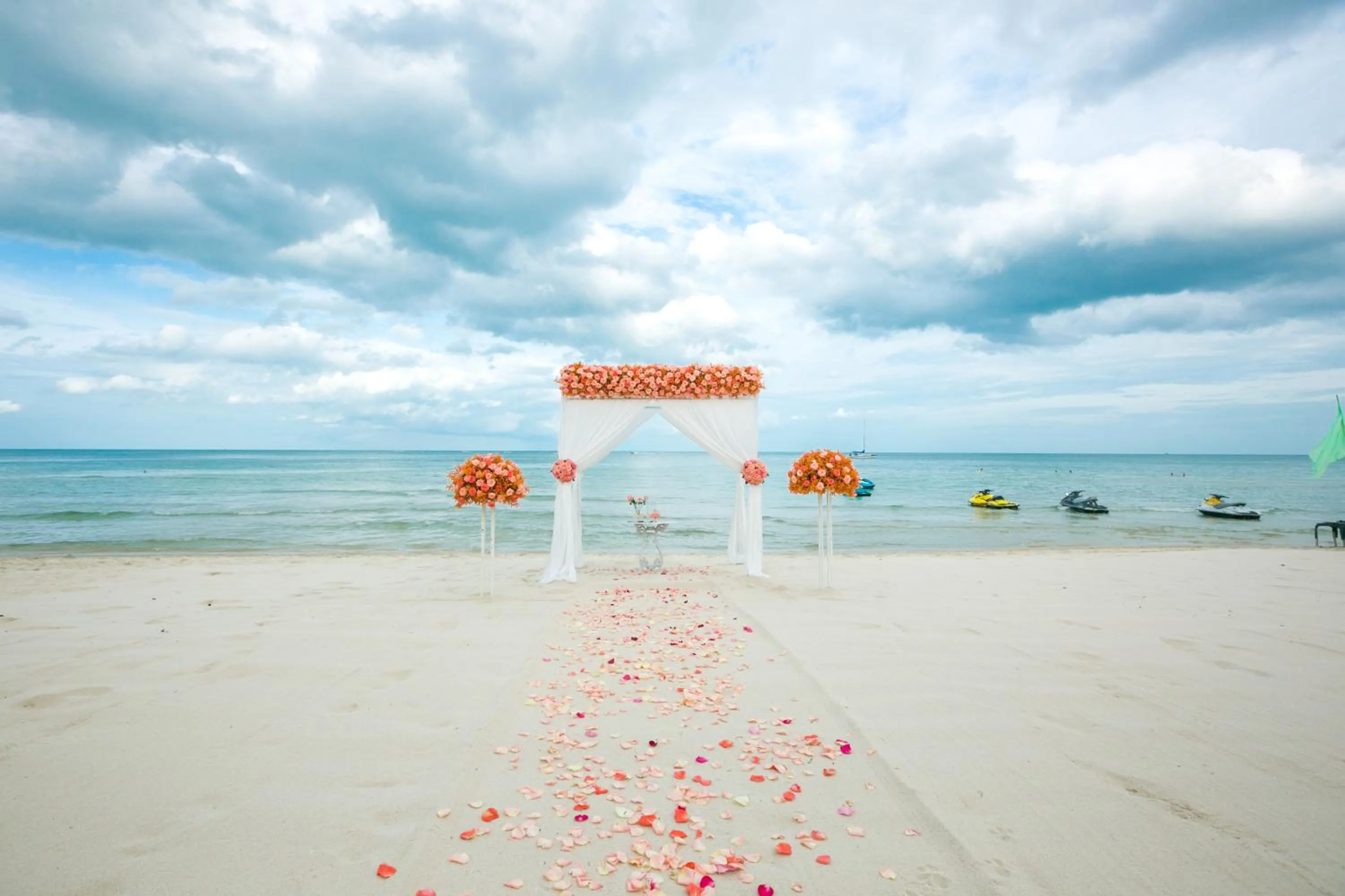 Beach in Kirikayan Boutique Resort - SHA Extra Plus