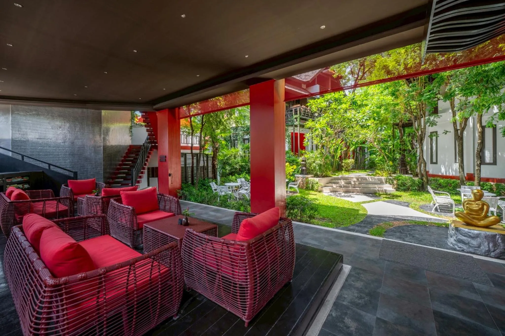 Lobby or reception in Kirikayan Boutique Resort - SHA Extra Plus