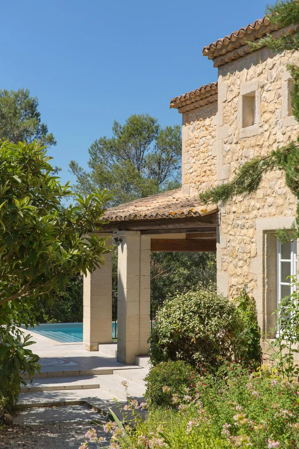 Property building in Le Mas des Alexandrins