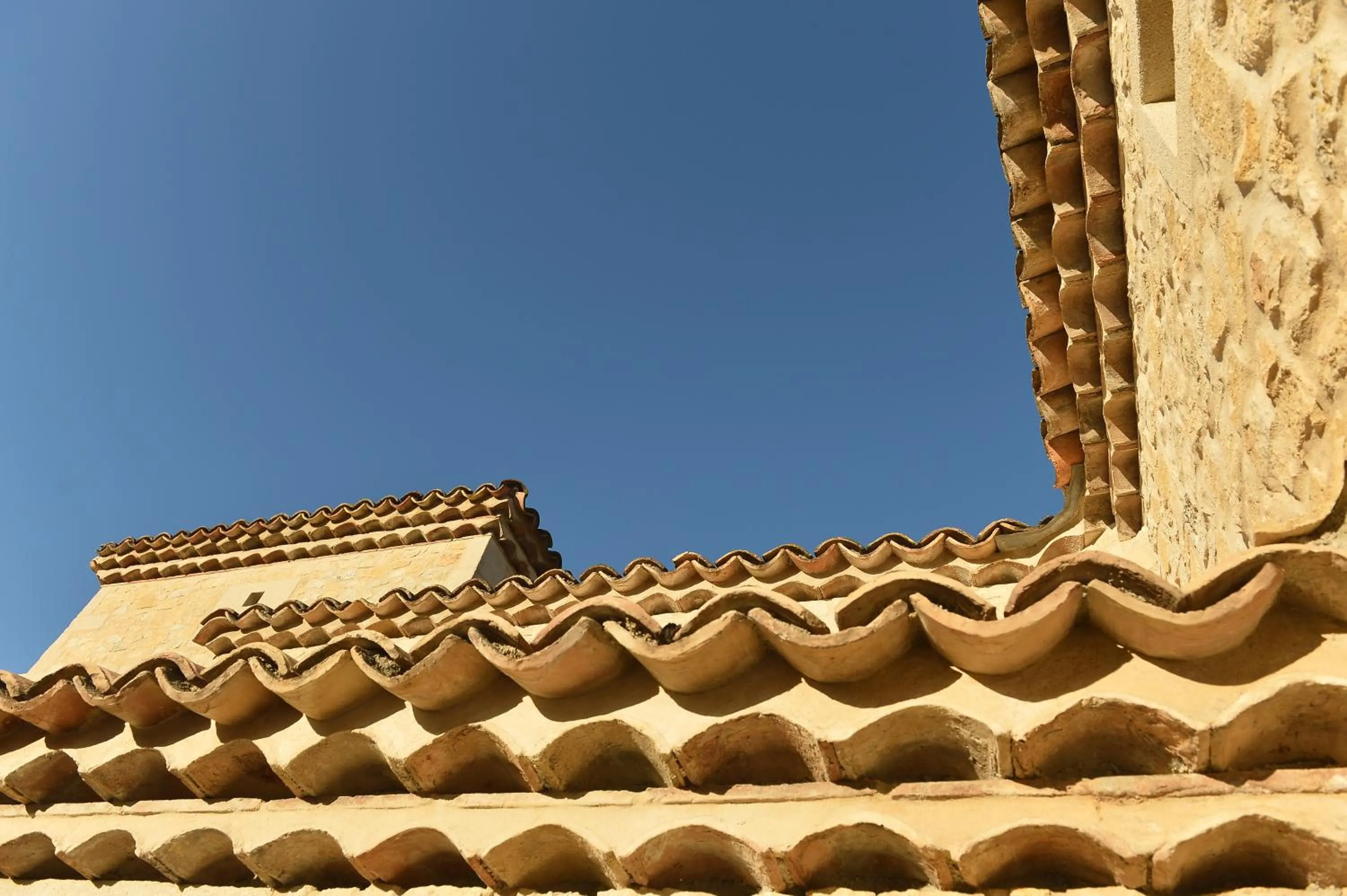 Property building in Le Mas des Alexandrins