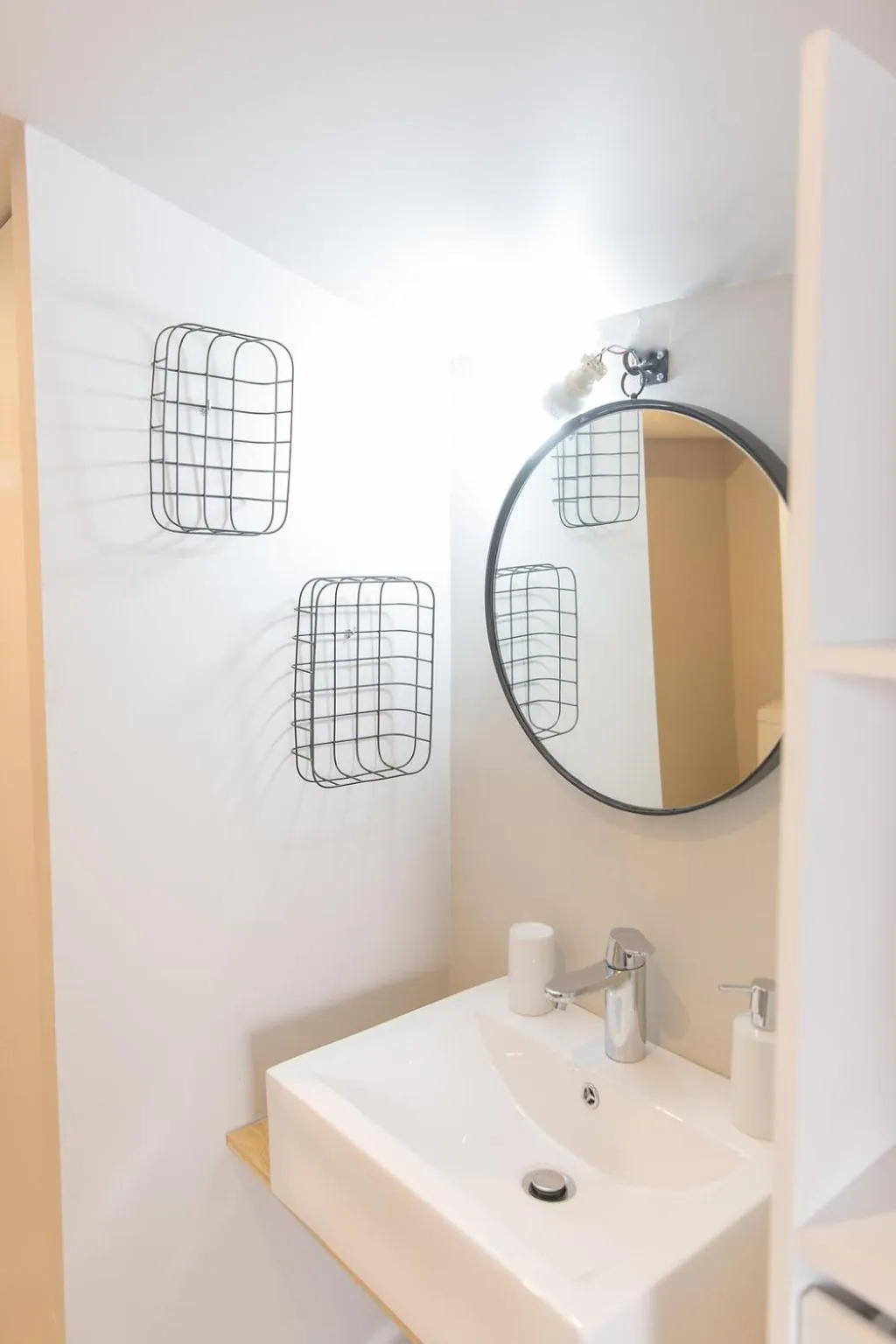 Bathroom in Le Mas des Alexandrins