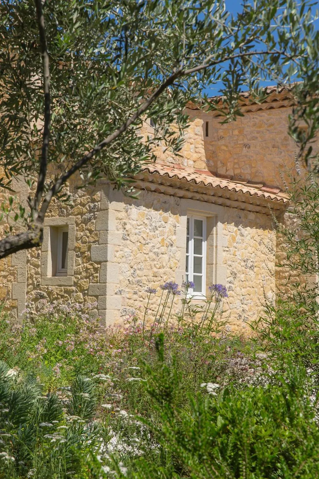 Property building in Le Mas des Alexandrins