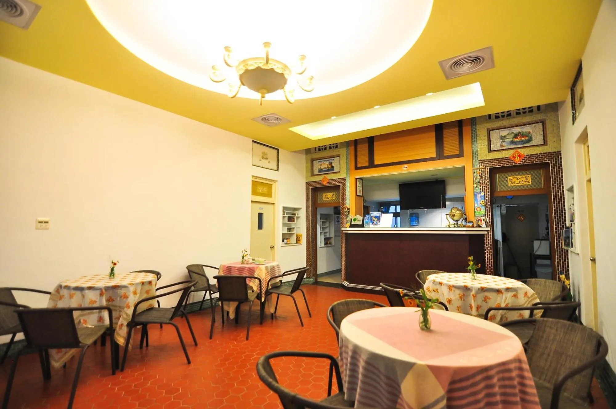 Restaurant/places to eat in Dream Homestay