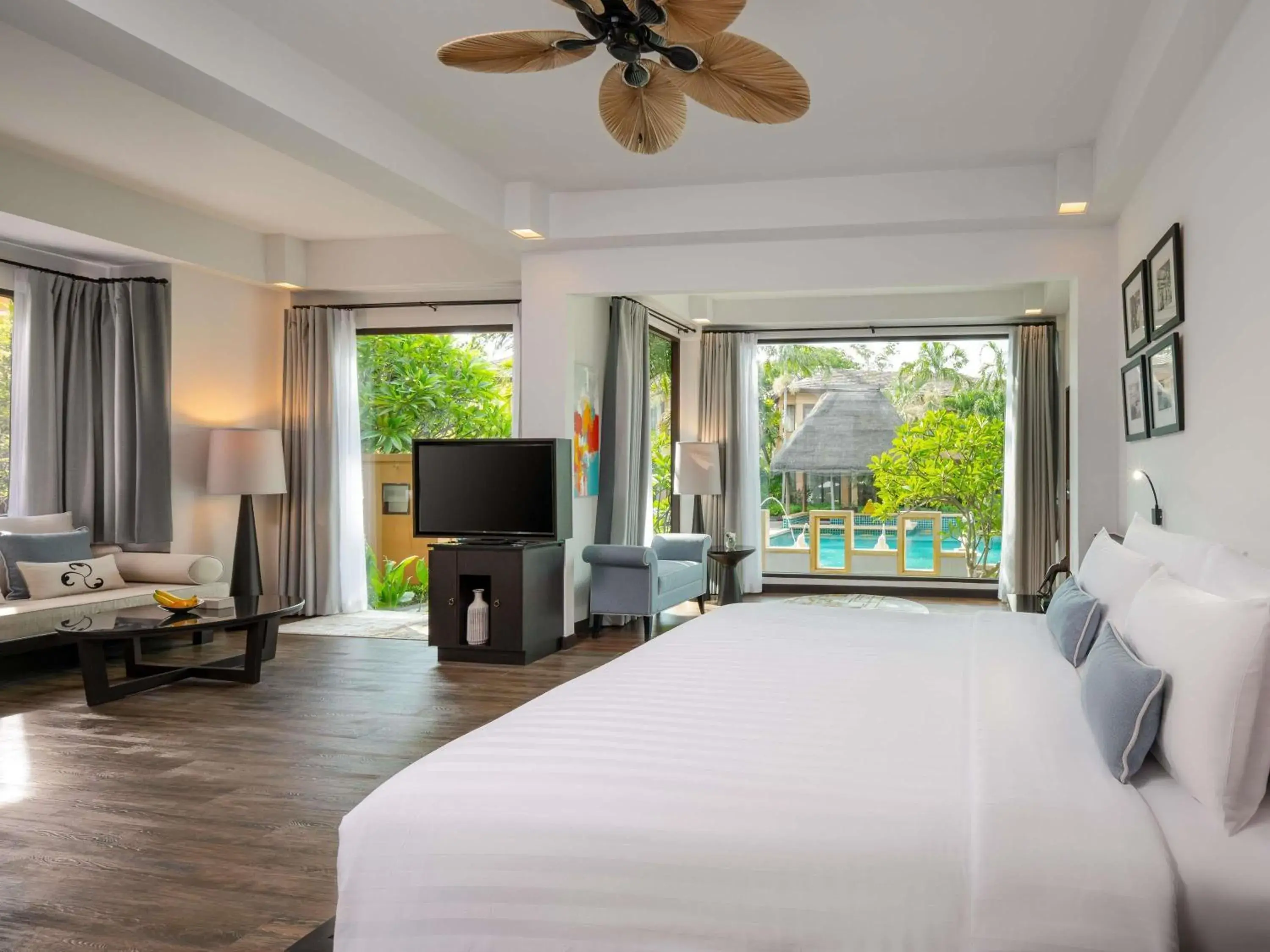 Bedroom, Bed in Mövenpick Asara Resort & Spa Hua Hin Bedroom, Bed in Mövenpick Asara Resort & Spa Hua Hin