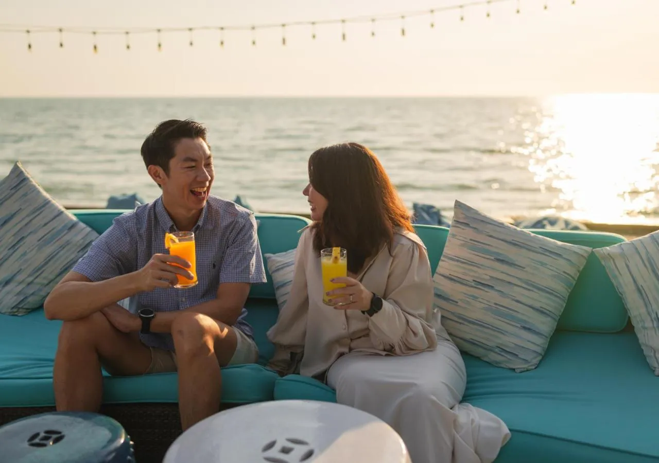 Lounge or bar in Mövenpick Asara Resort & Spa Hua Hin