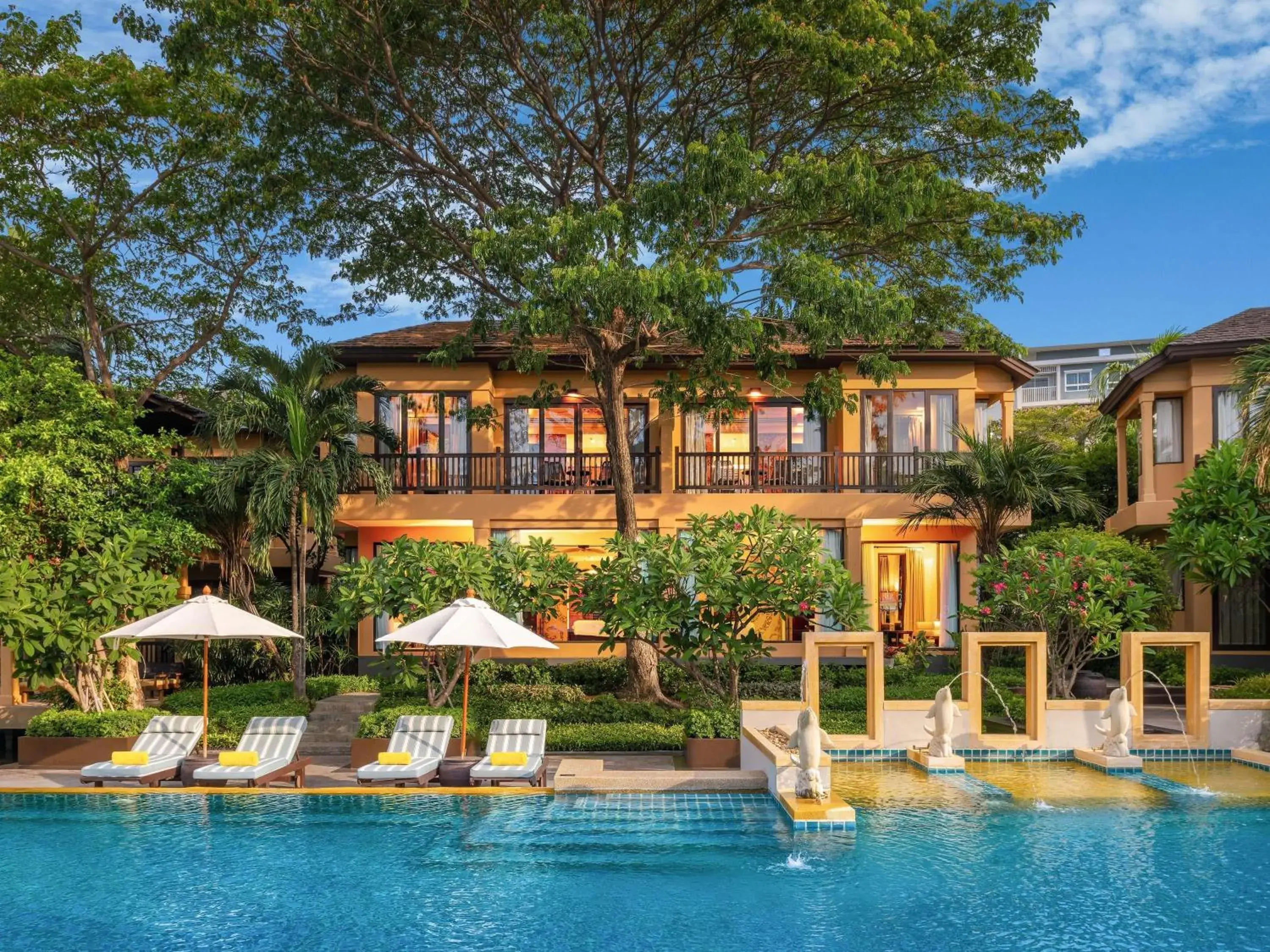 Bedroom in Mövenpick Asara Resort & Spa Hua Hin Bedroom in Mövenpick Asara Resort & Spa Hua Hin