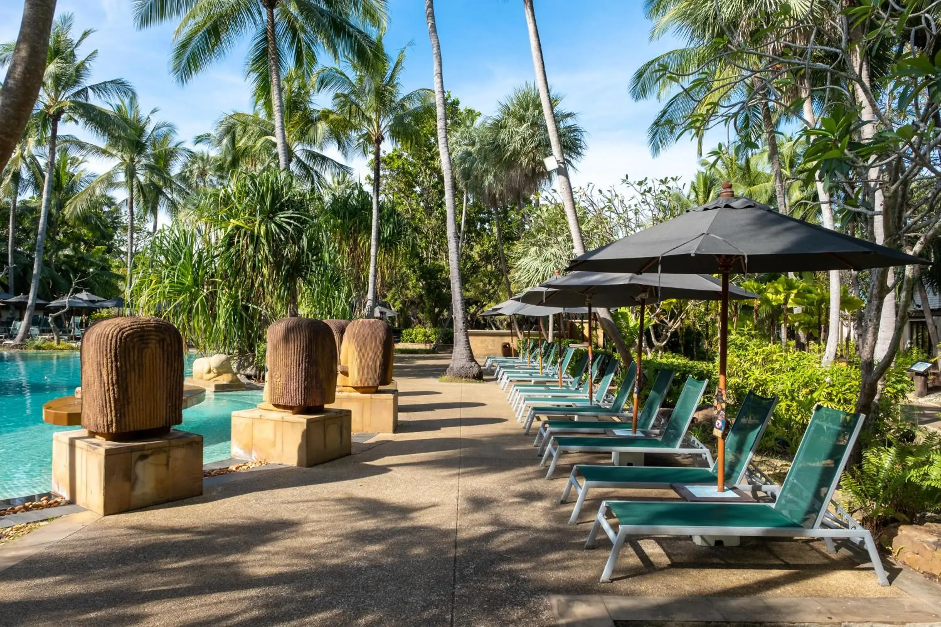 Swimming pool in Paradox Resort Phuket Swimming pool in Paradox Resort Phuket