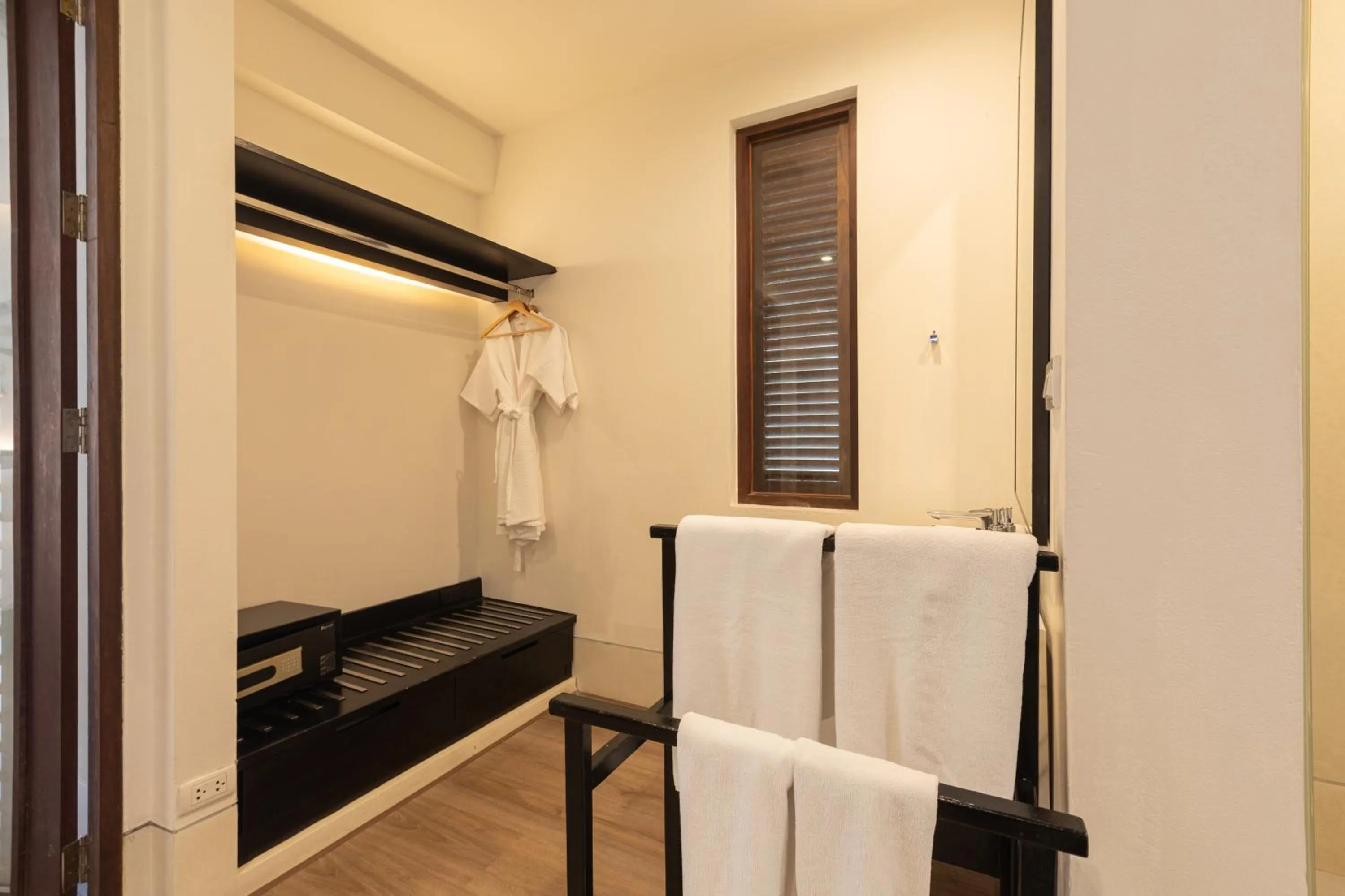 safe in The Palayana Hua Hin