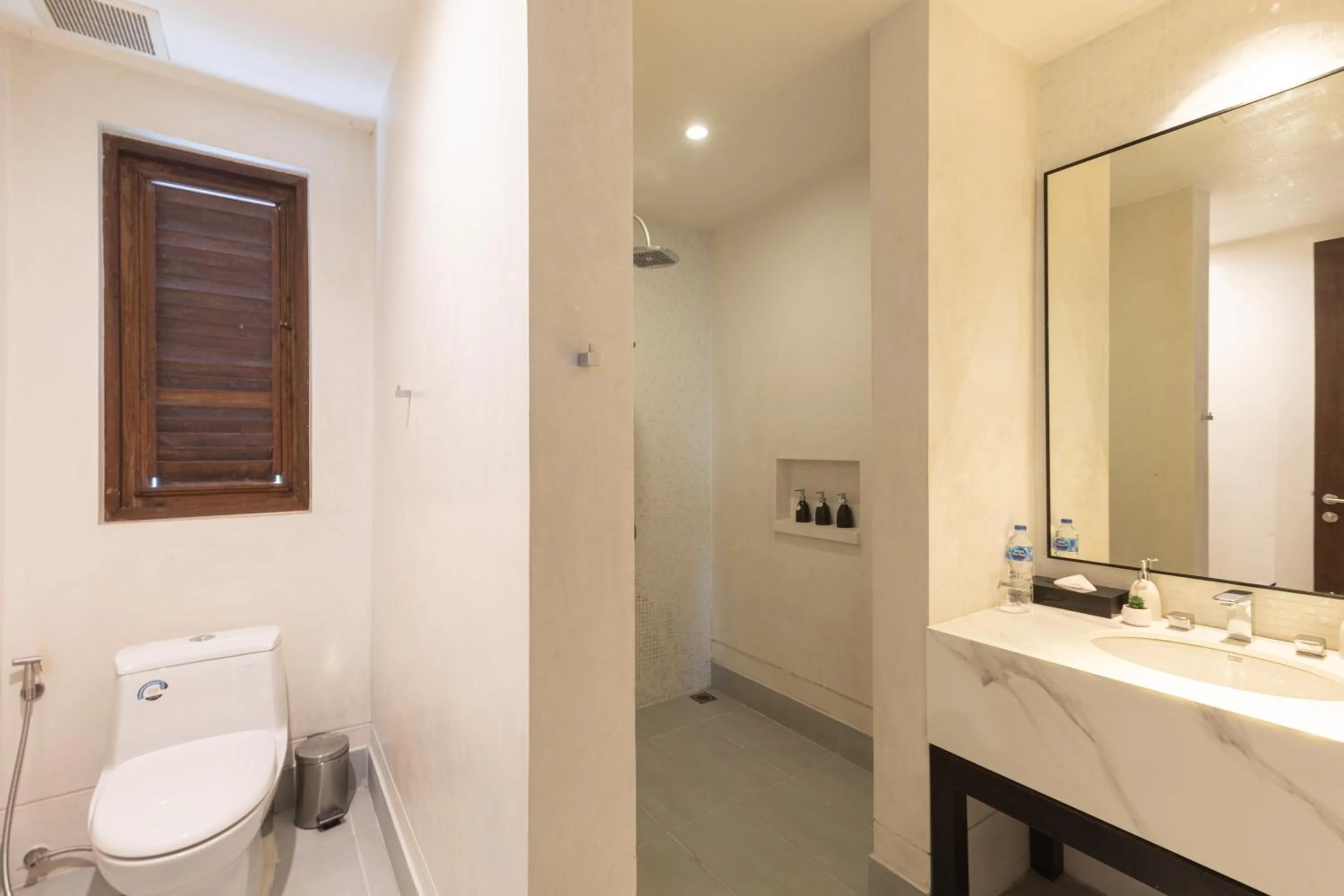 Toilet in The Palayana Hua Hin