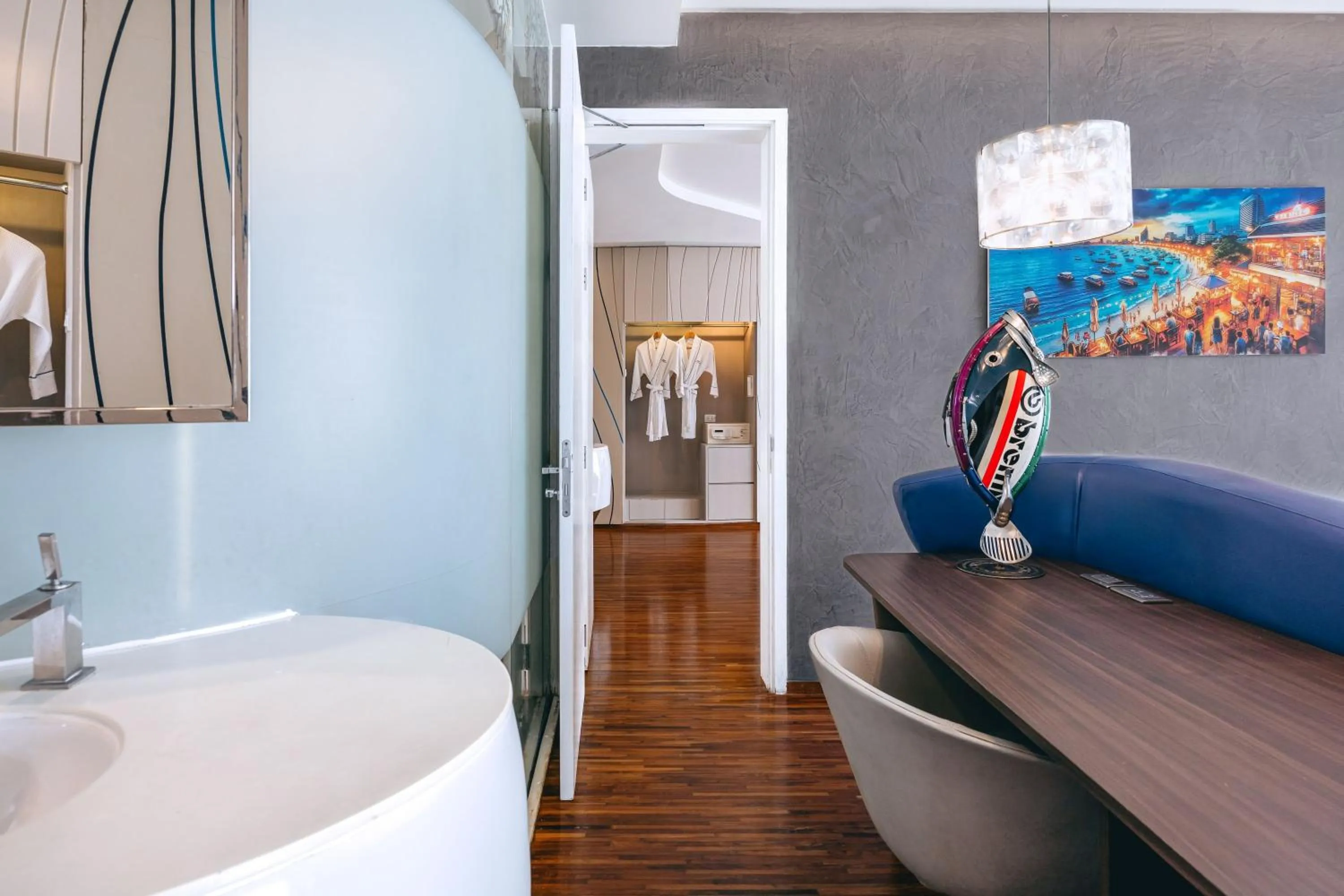 Family in Hotel Baraquda Heeton Pattaya by Compass Hospitality