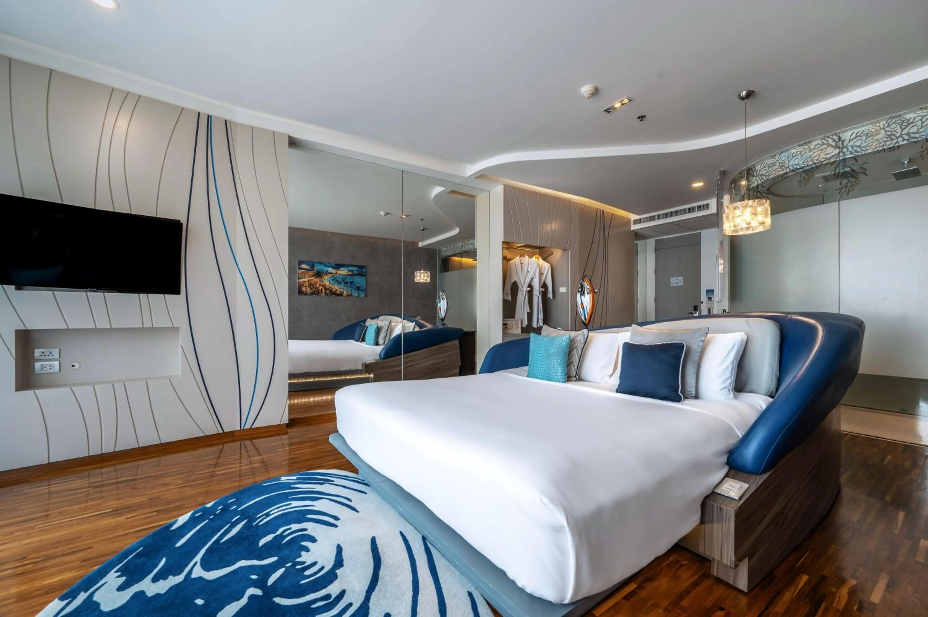 Bedroom, Bed in Hotel Baraquda Heeton Pattaya by Compass Hospitality