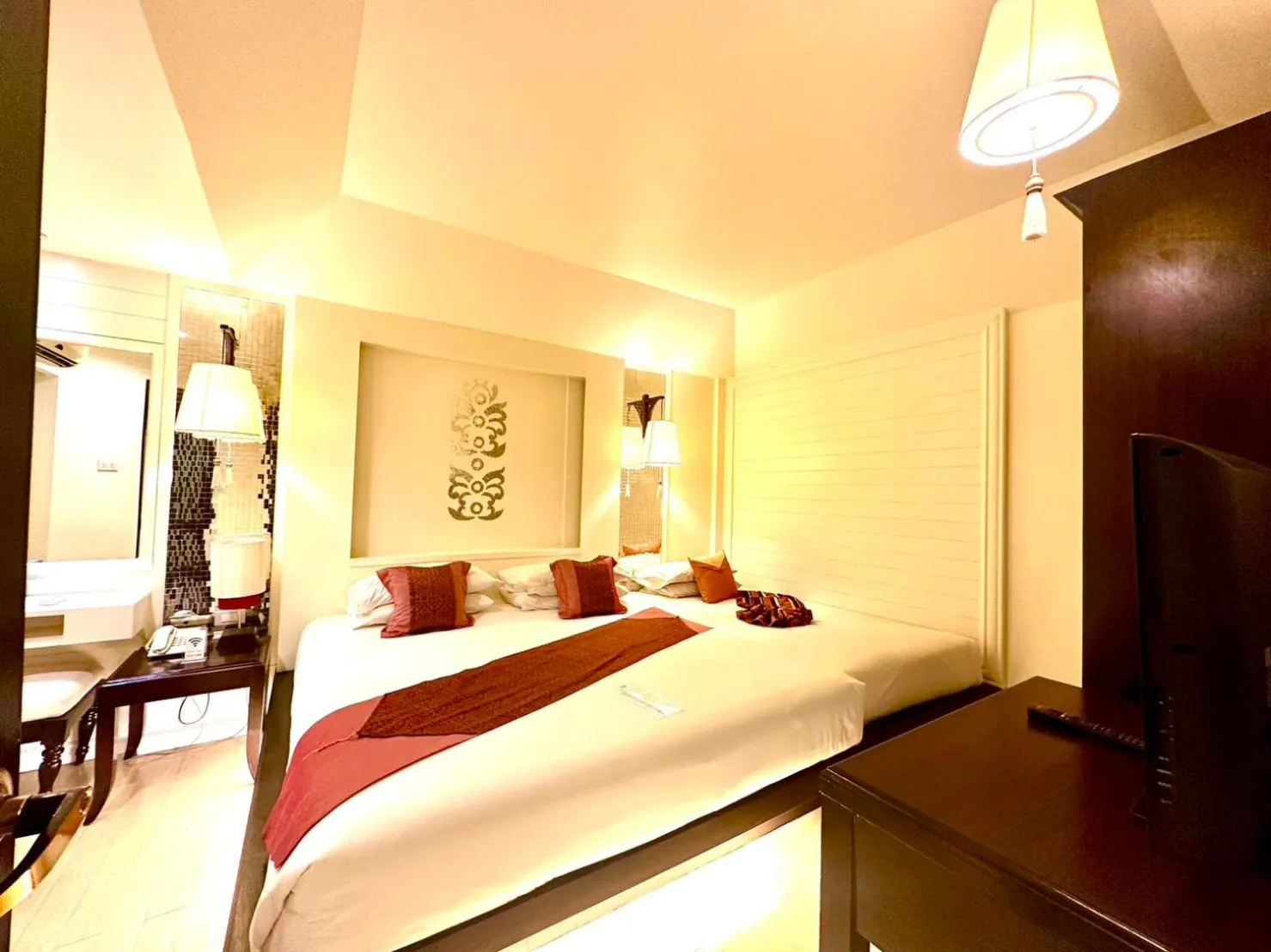 Bed in Chiangmai Gate Hotel