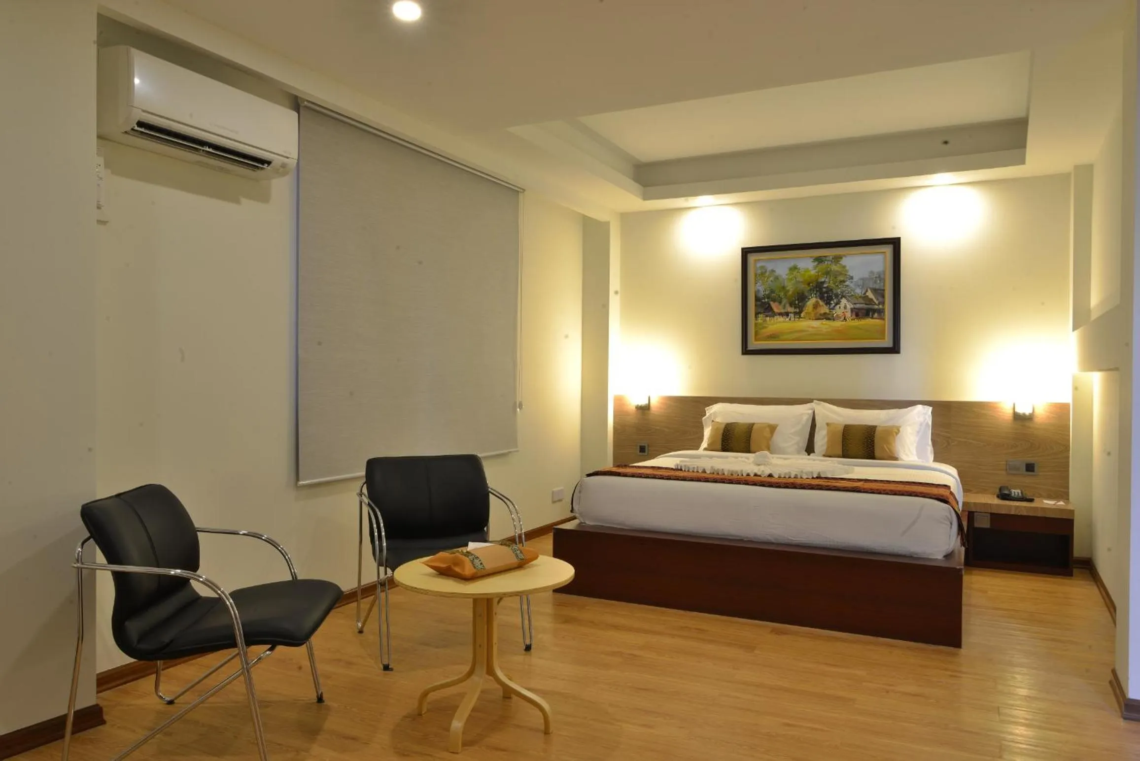 Bedroom, Bed in Serene Valley Hotel