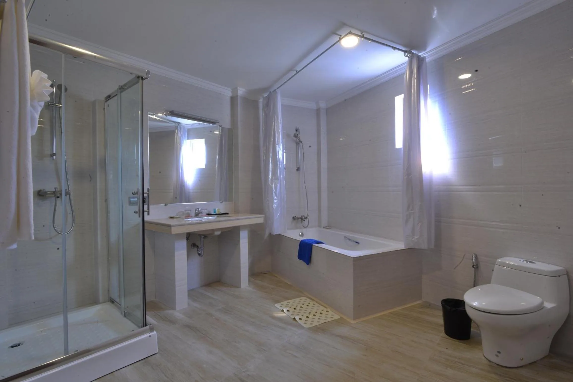 Bathroom in Serene Valley Hotel