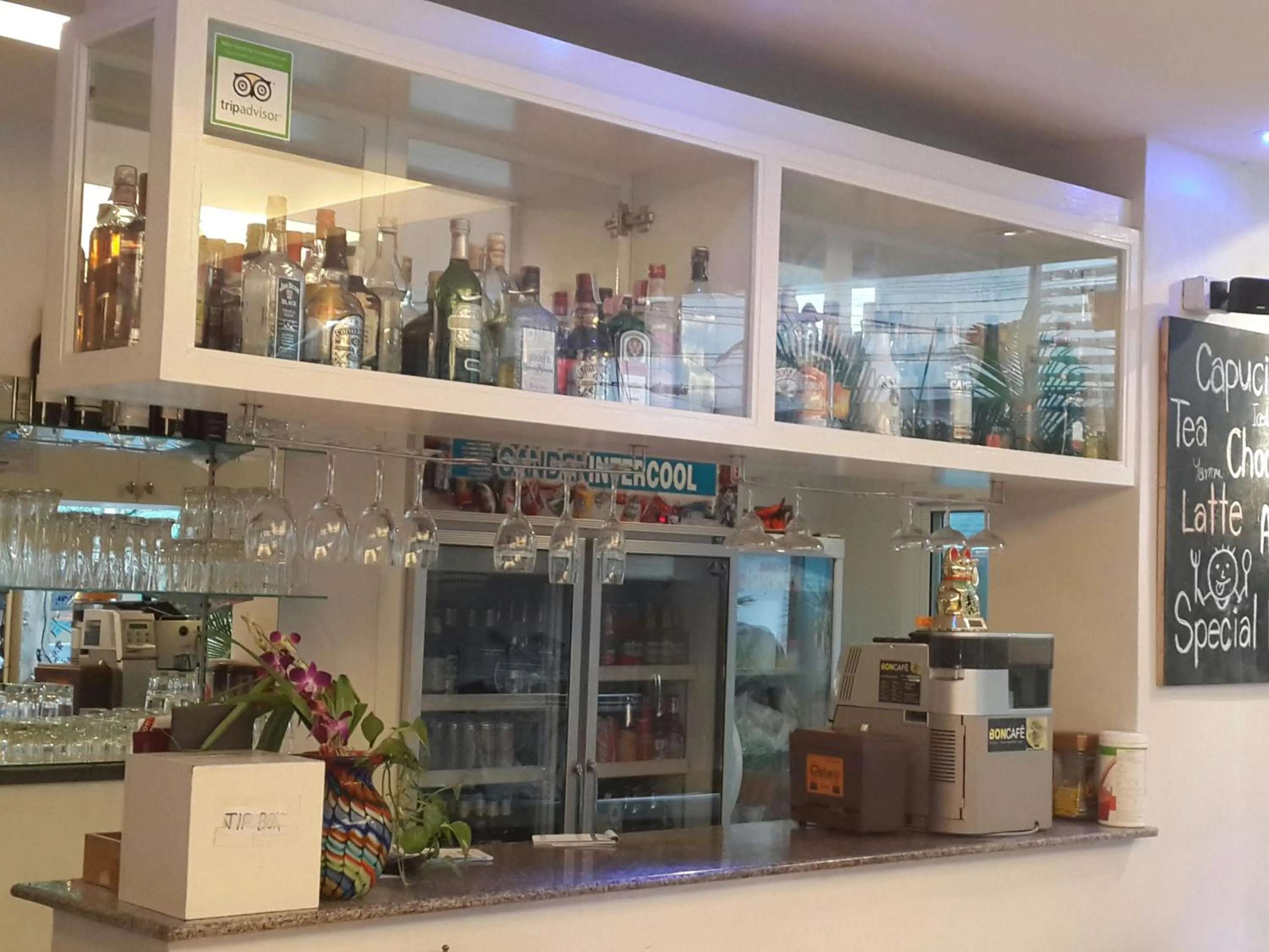 Restaurant/places to eat in Kata Beach Studio Phuket