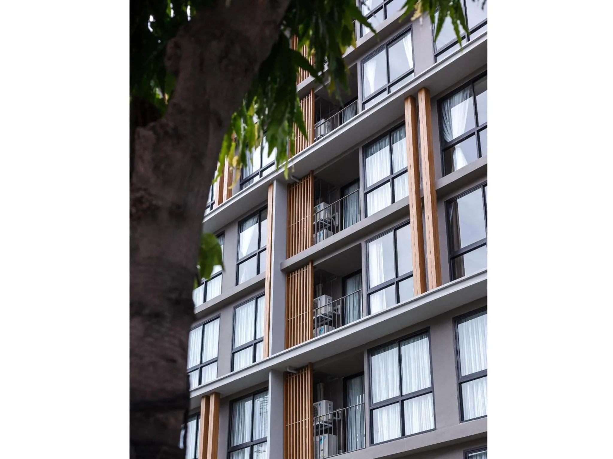 Facade/entrance in Madera Residence Sriracha