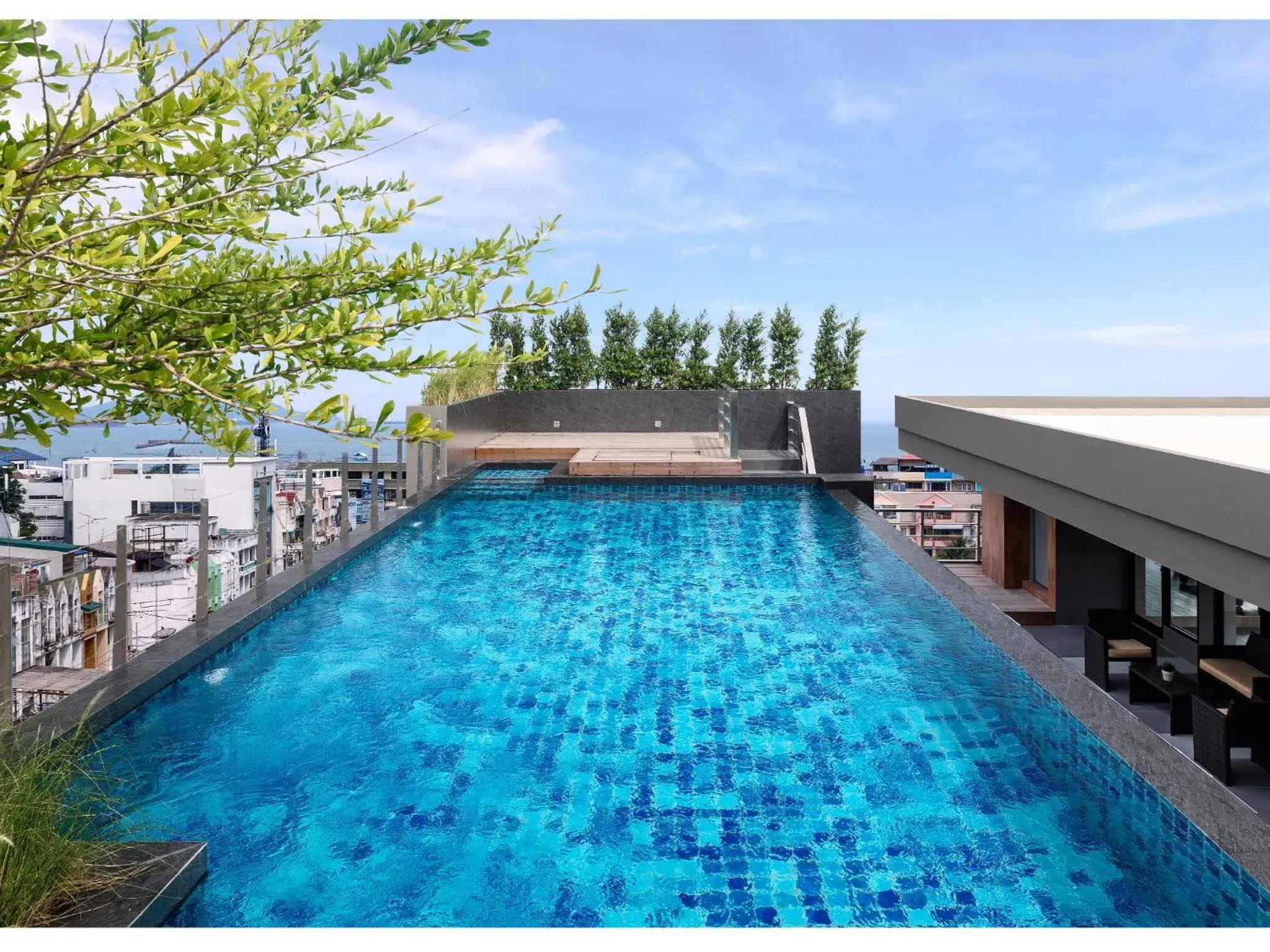 Swimming pool in Madera Residence Sriracha Swimming pool in Madera Residence Sriracha