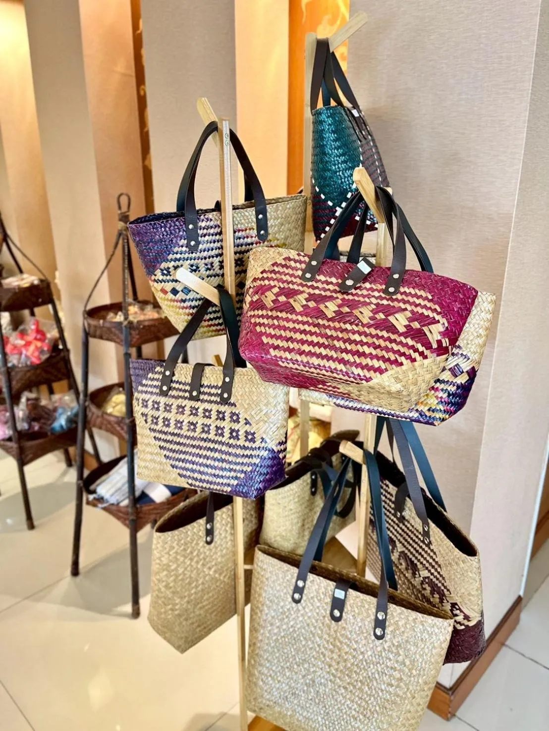 Shopping Area in Mariya Boutique Hotel At Suvarnabhumi Airport