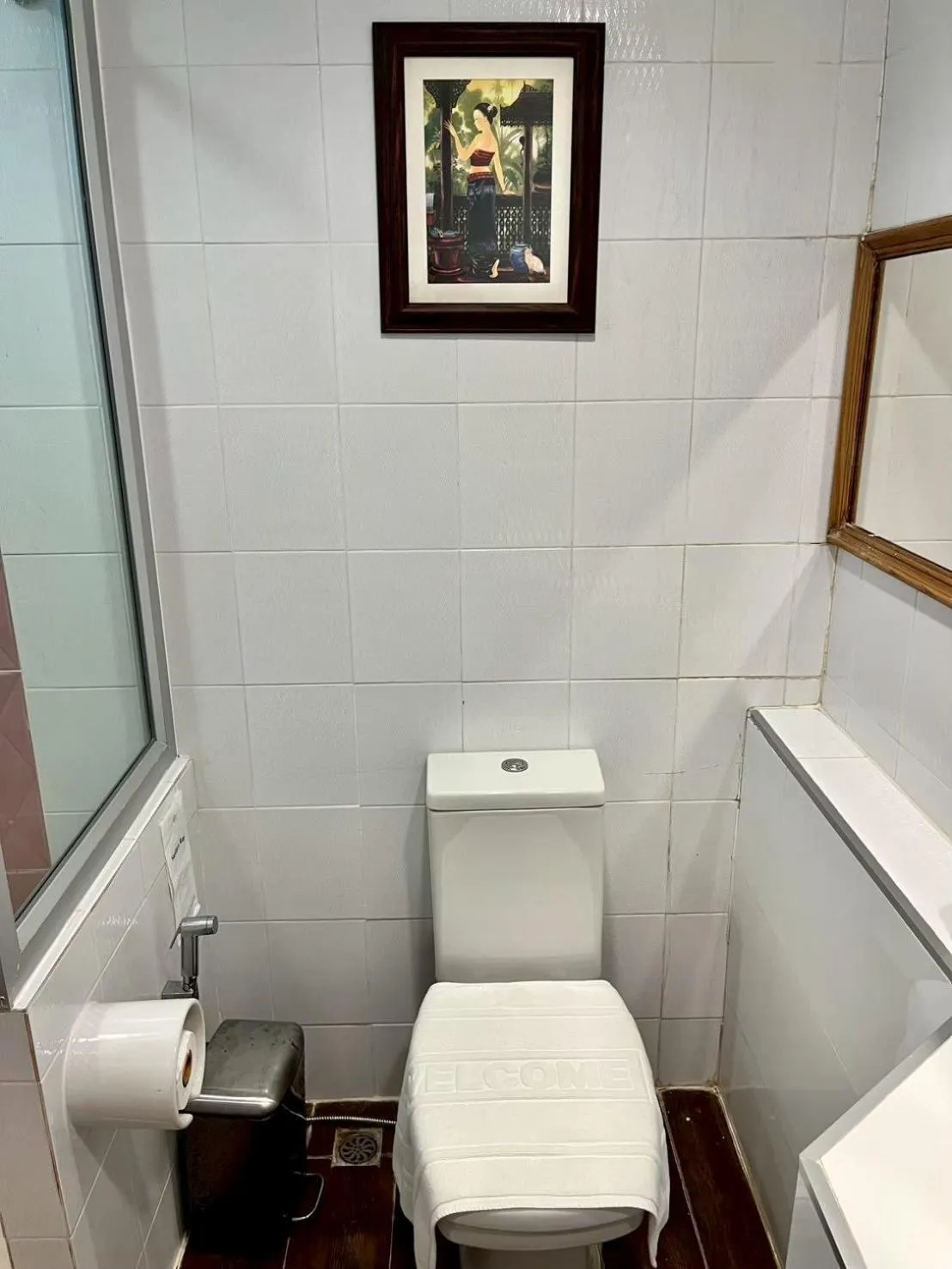 Toilet in Mariya Boutique Hotel At Suvarnabhumi Airport