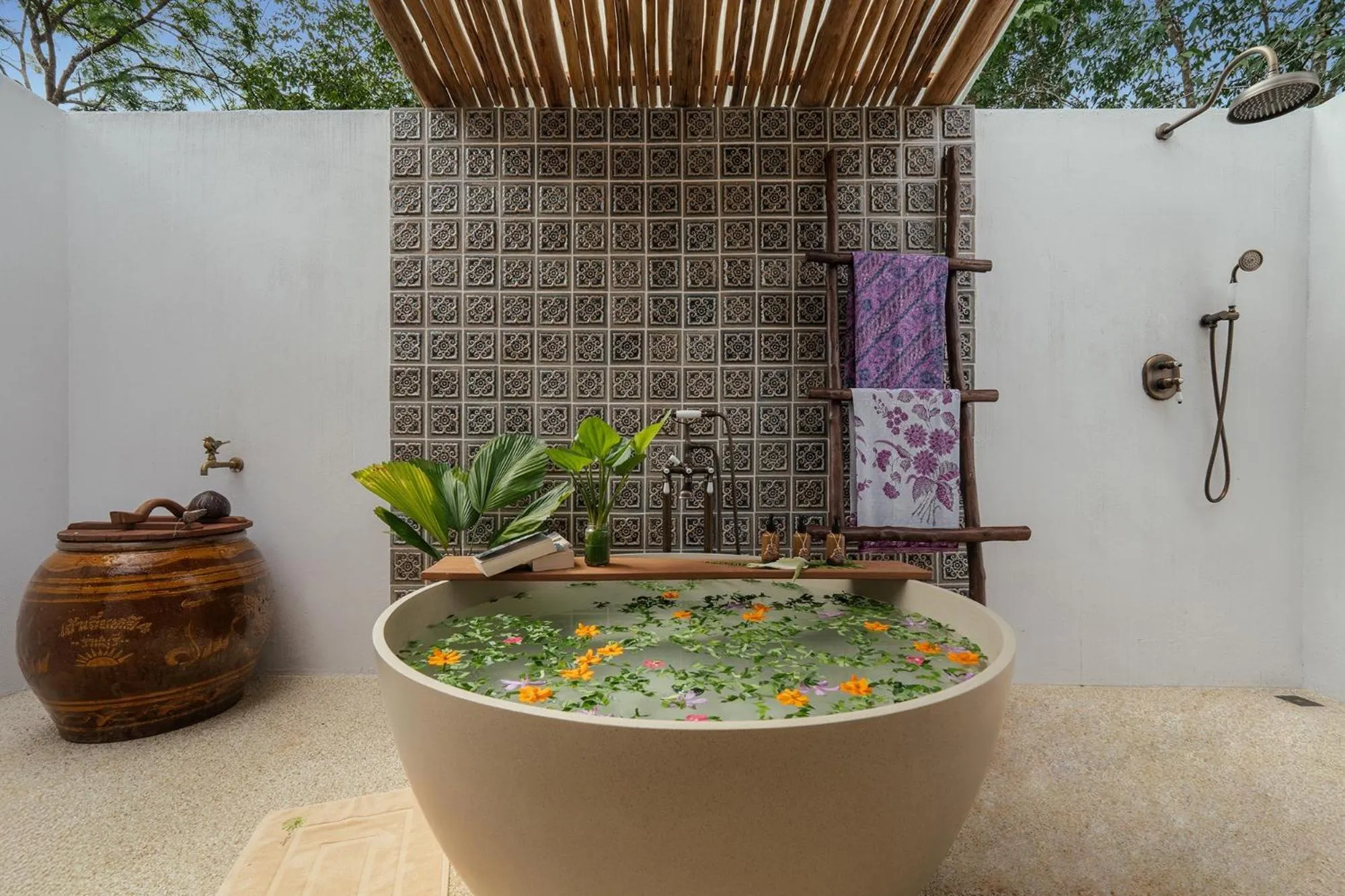 Bath in Koh Yao Yai Village
