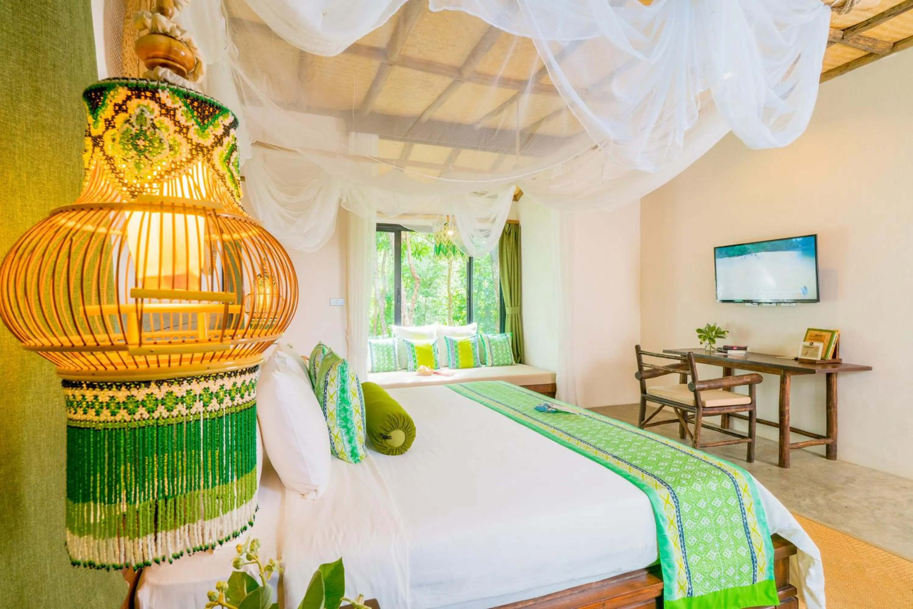 Photo of the whole room, Bed in Koh Yao Yai Village