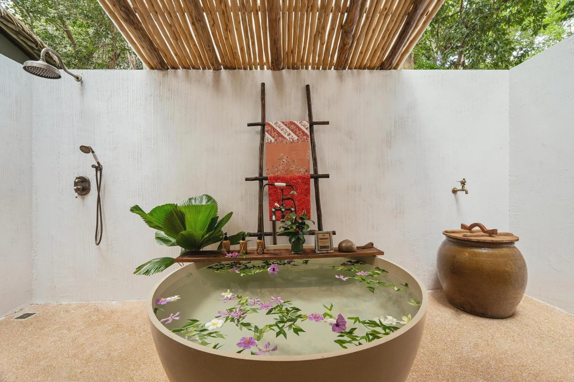 Bath in Koh Yao Yai Village