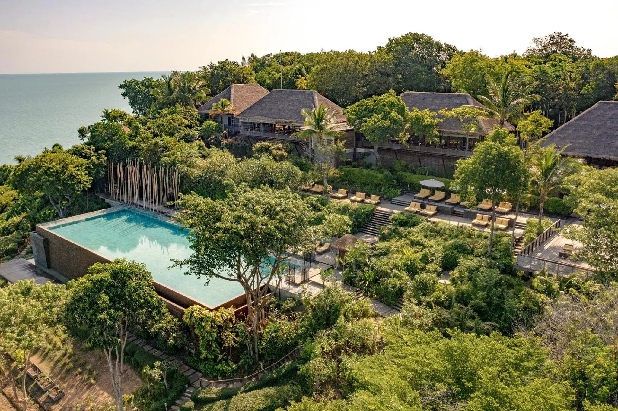Swimming pool in Six Senses Samui Swimming pool in Six Senses Samui