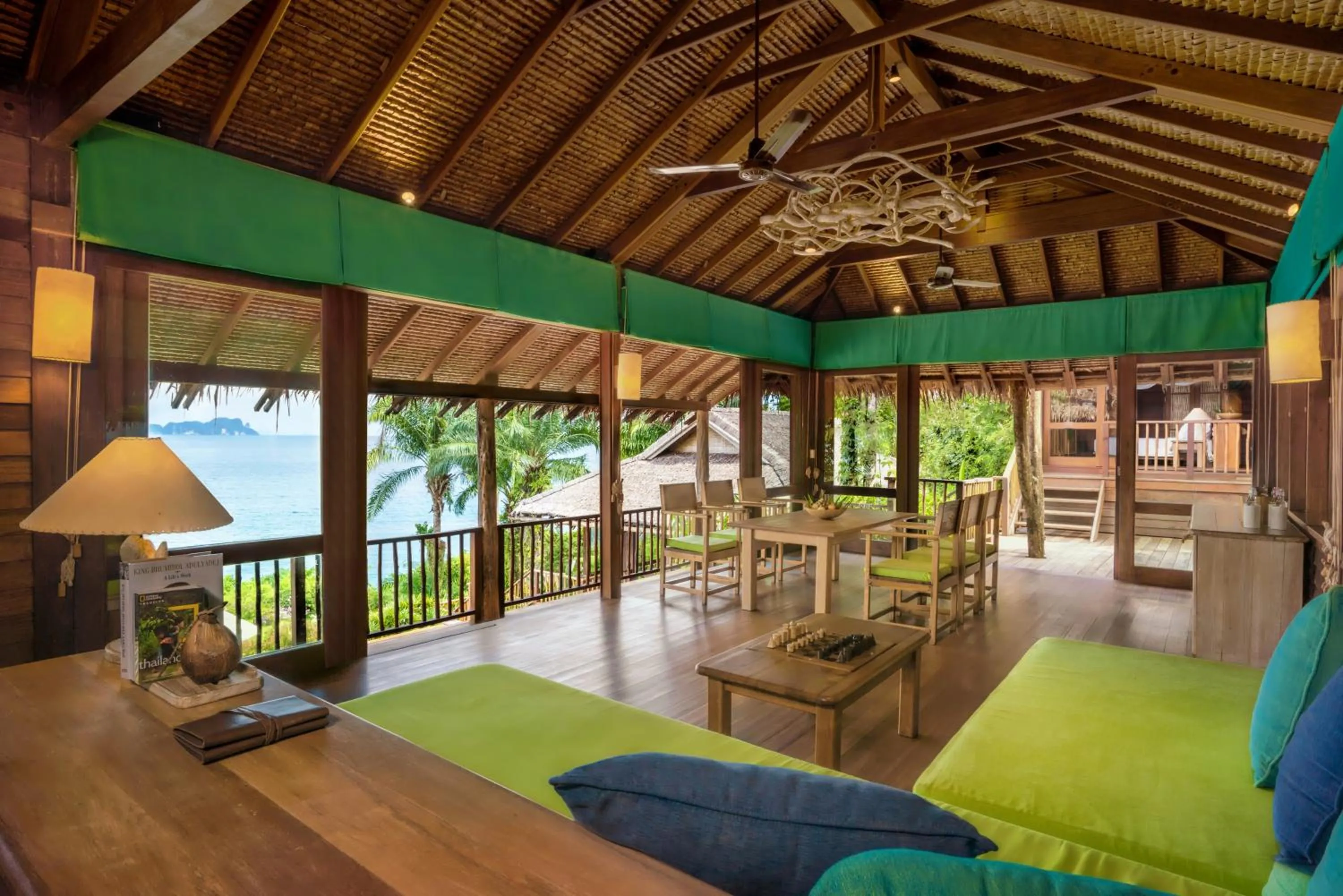 Communal lounge/ TV room in Six Senses Yao Noi