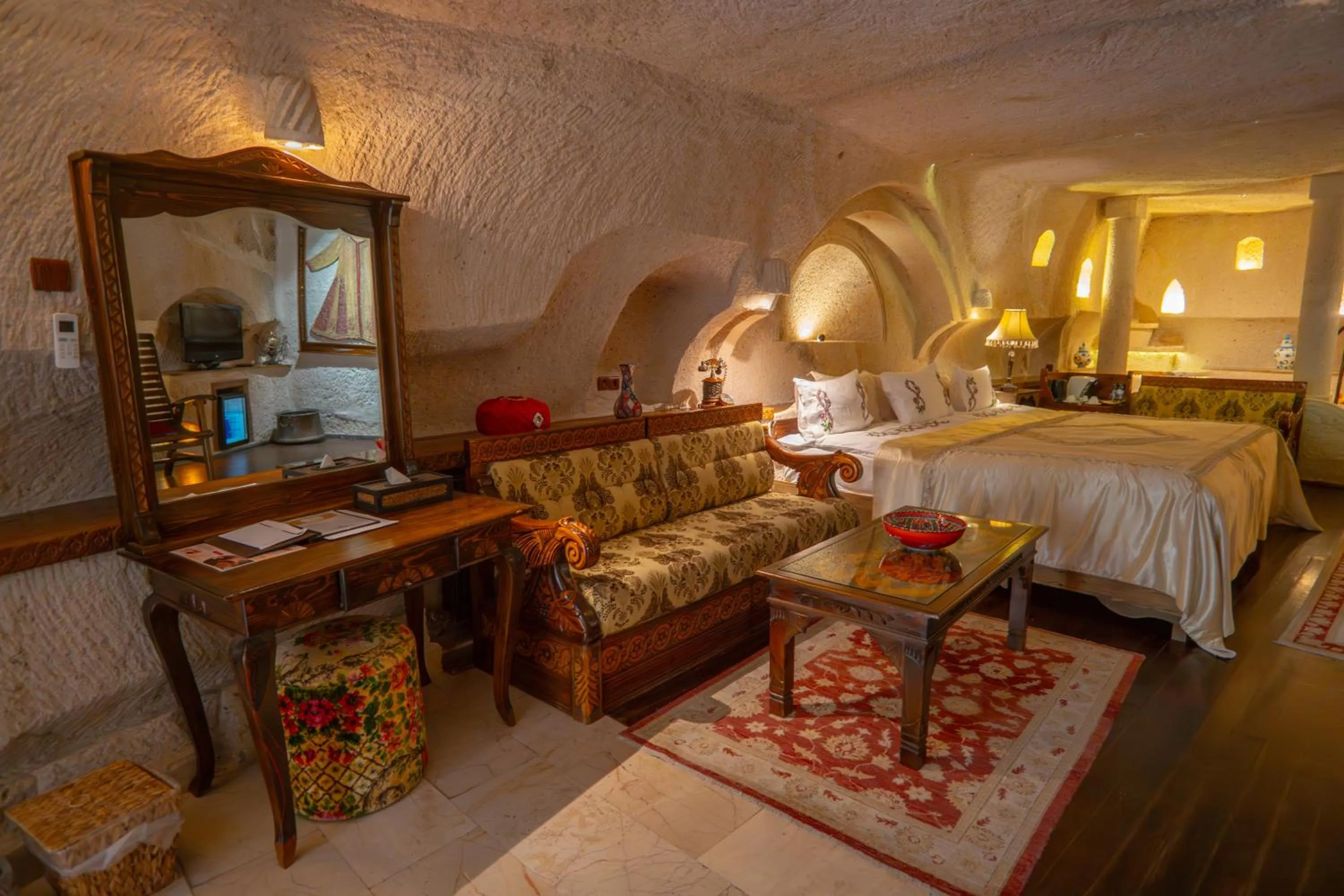 Bed in Cappadocia Gamirasu Cave Hotel