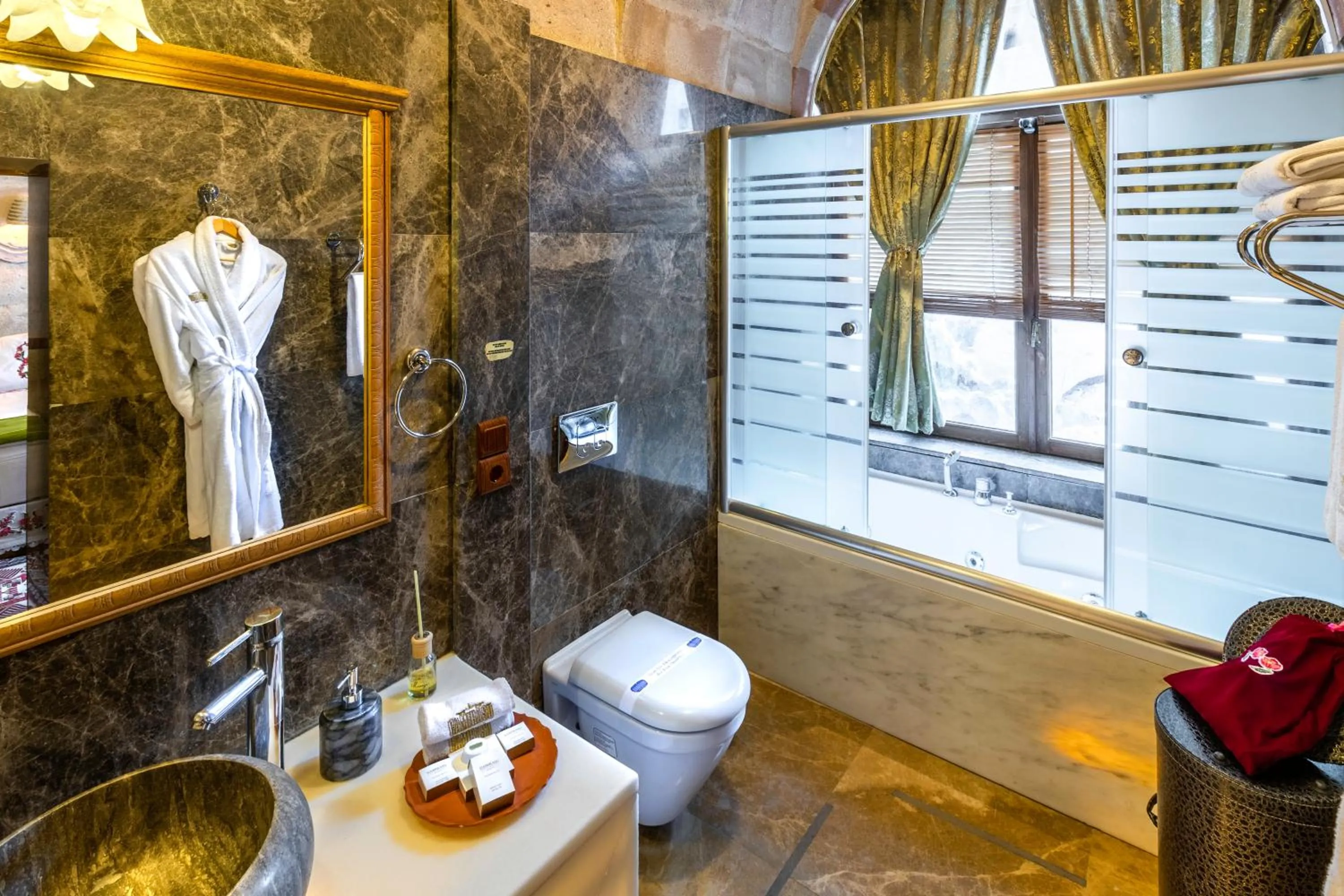 Shower in Cappadocia Gamirasu Cave Hotel