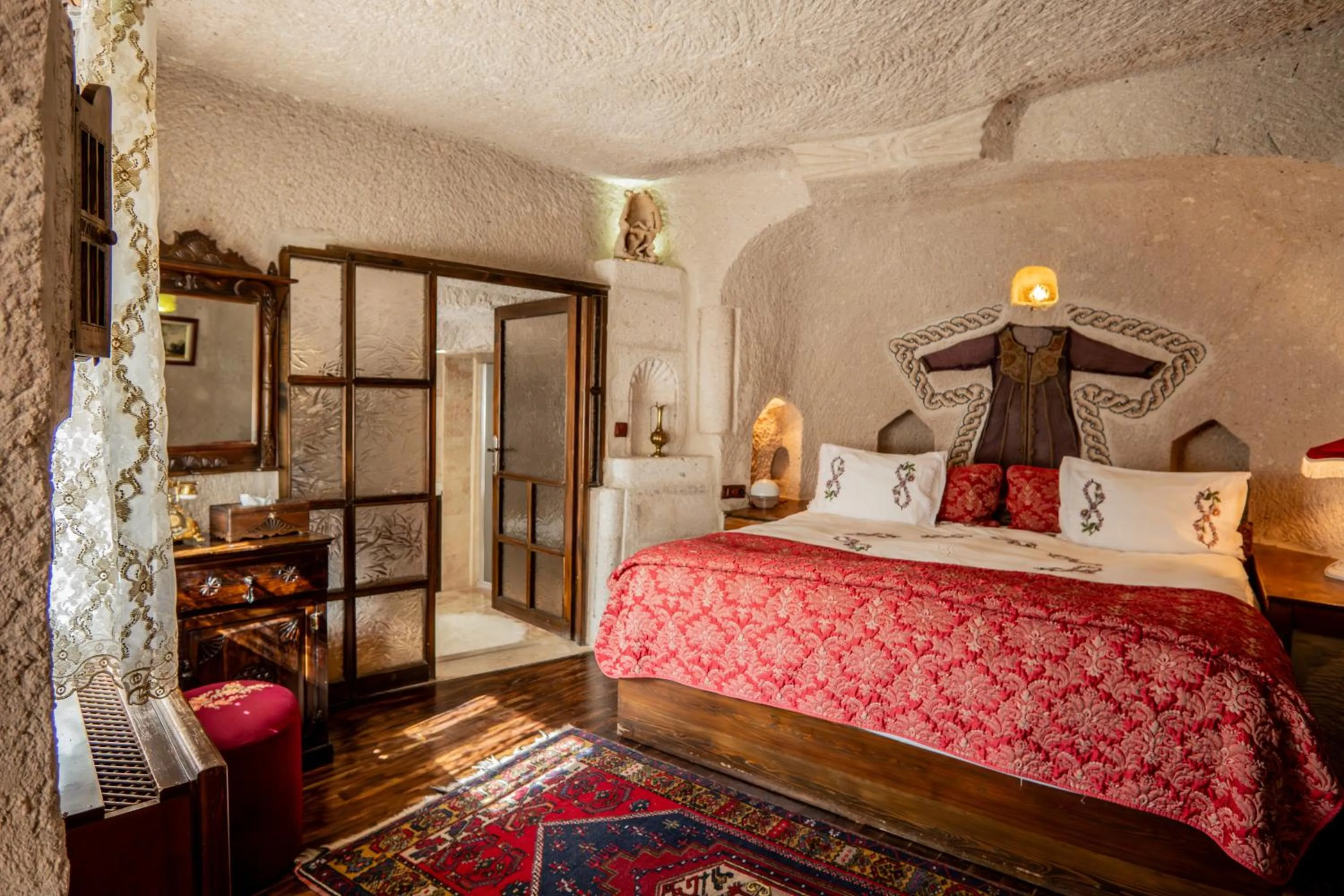 Bed in Cappadocia Gamirasu Cave Hotel