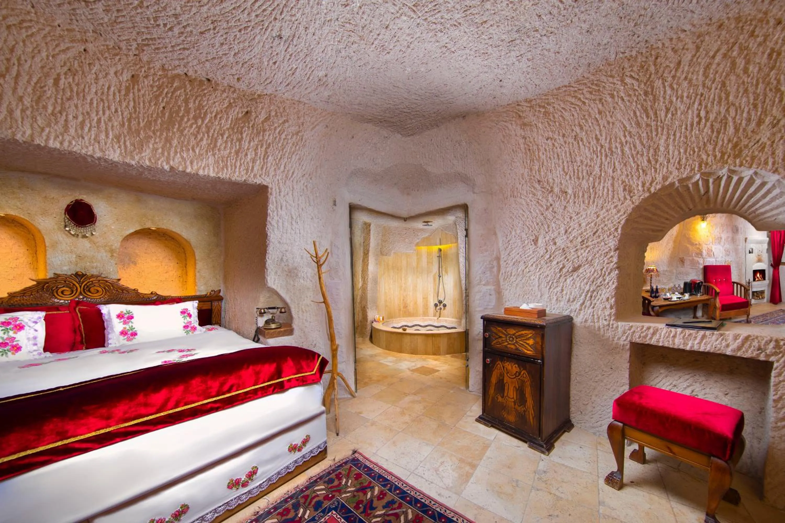 Bed in Cappadocia Gamirasu Cave Hotel